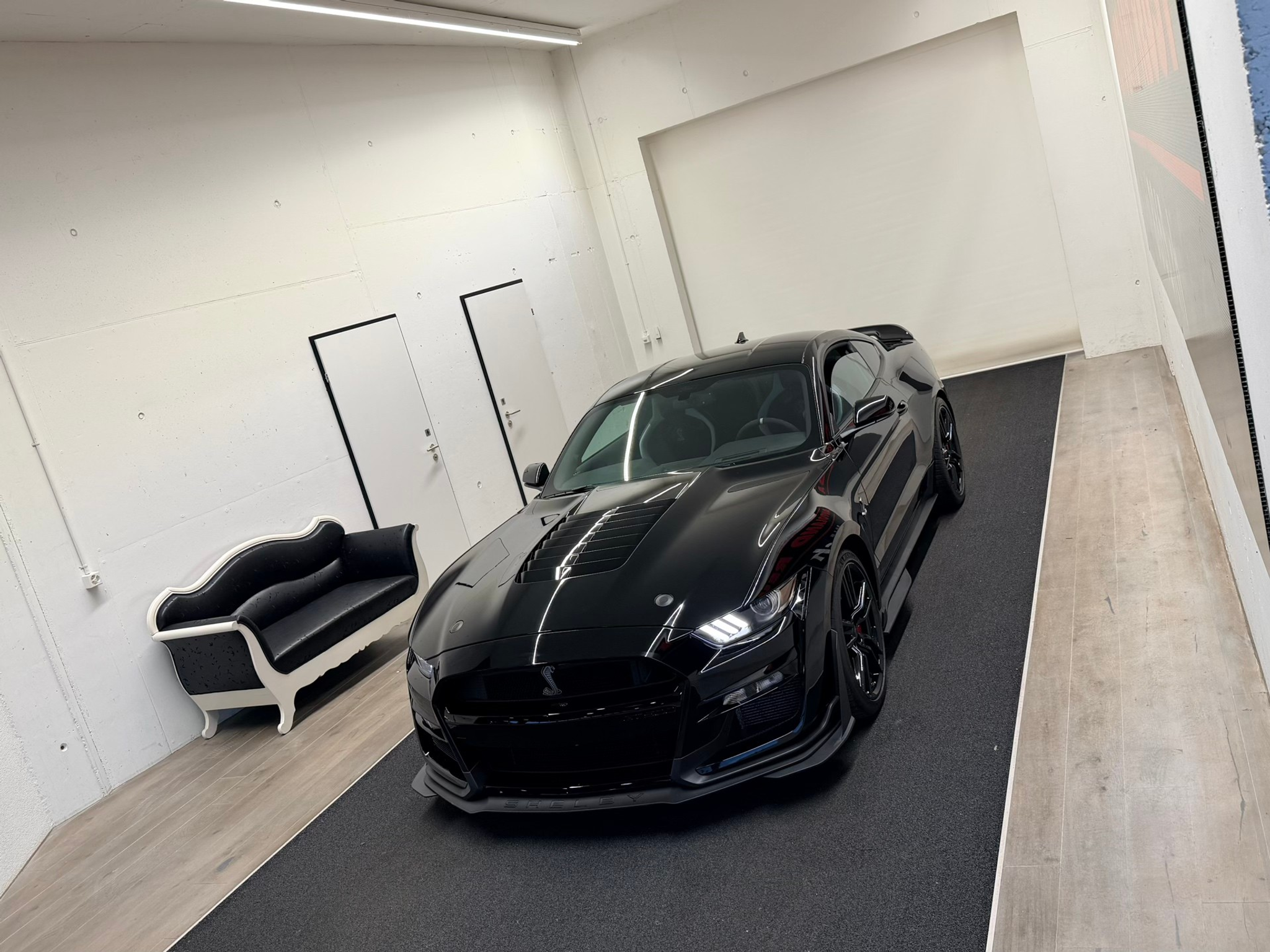 listing desktop thumbnail image 3