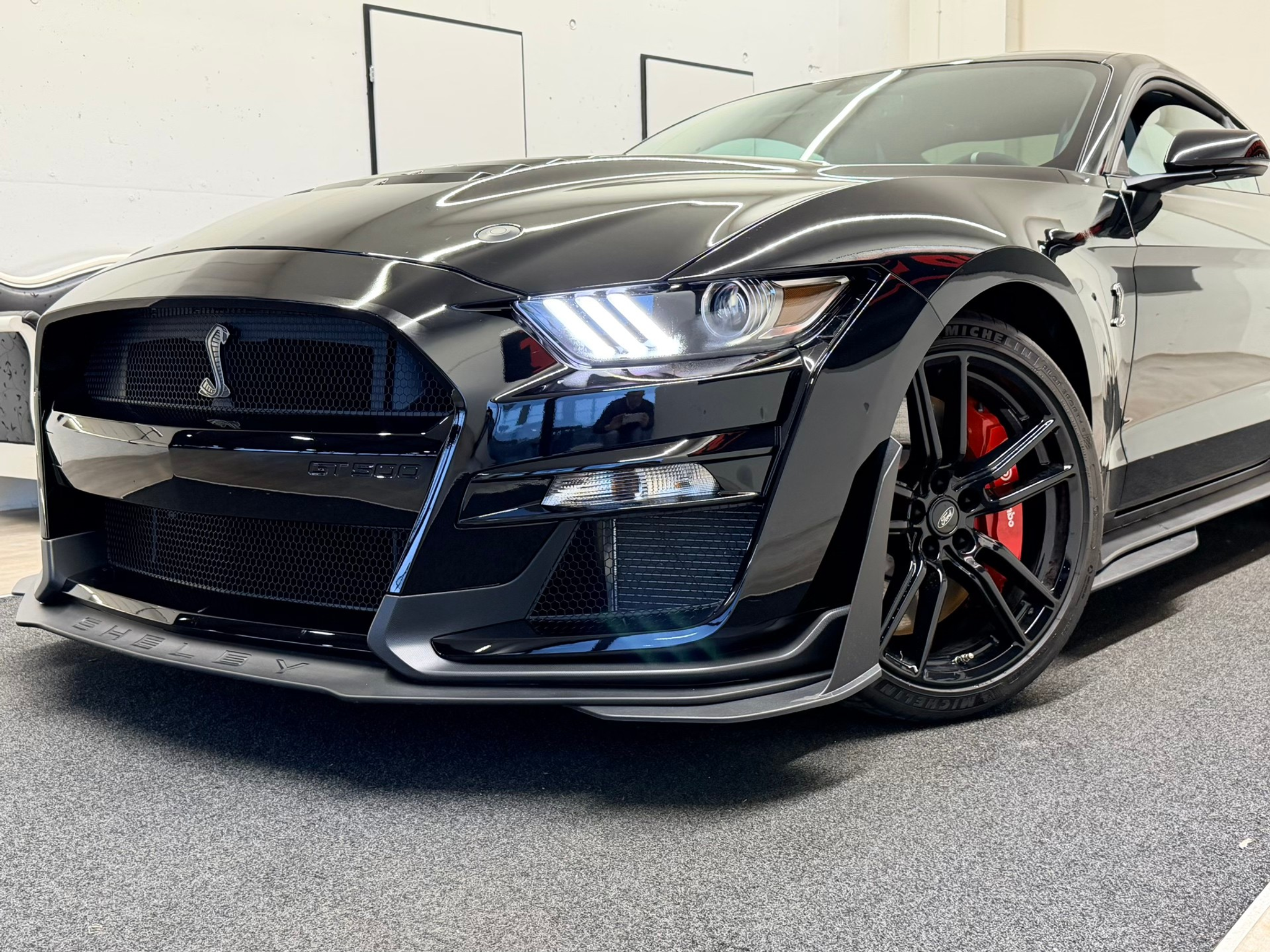 listing desktop thumbnail image 5