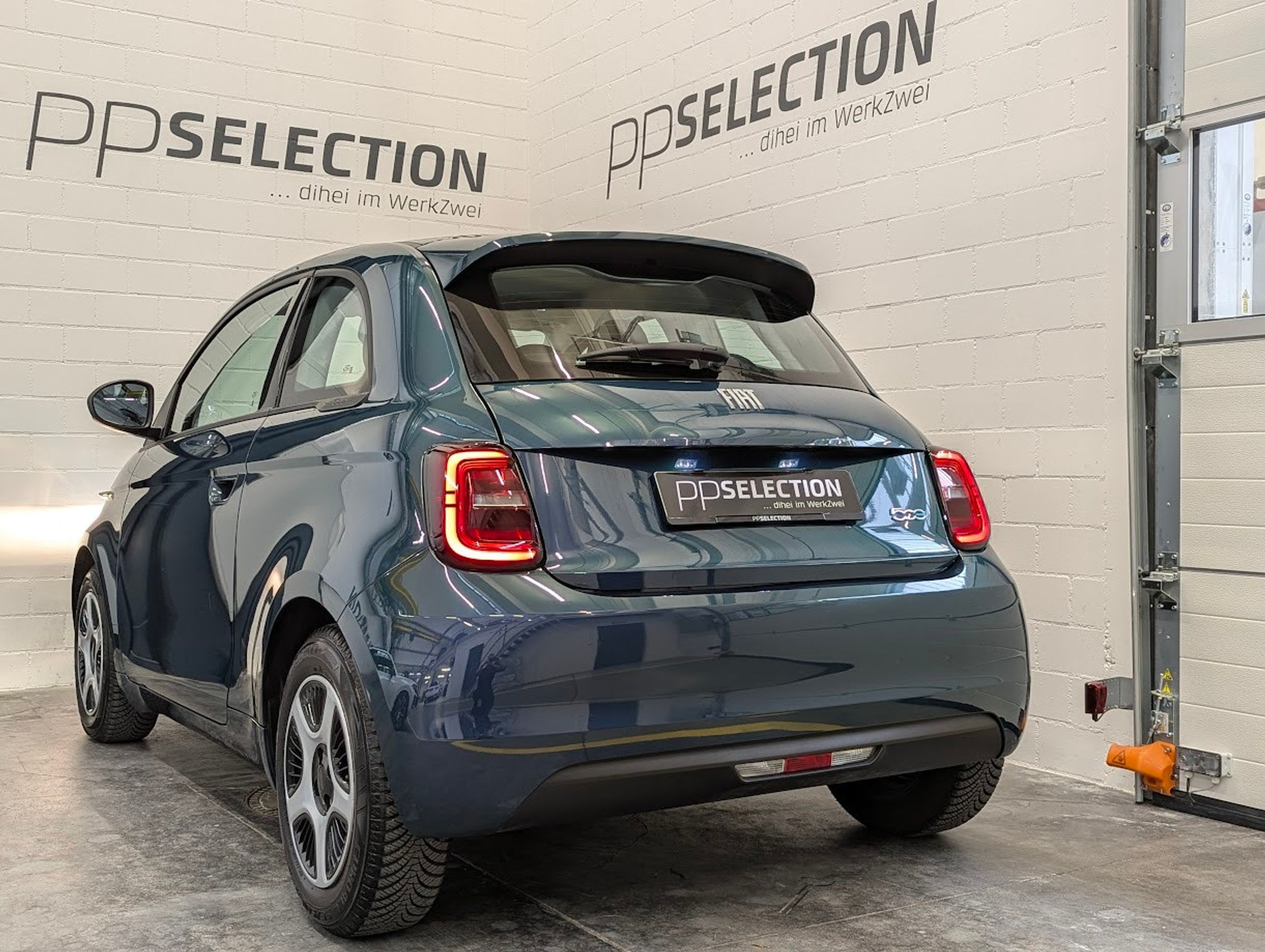 listing desktop thumbnail image 31