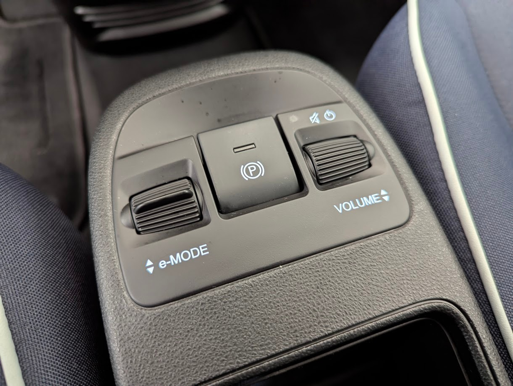 listing desktop thumbnail image 24