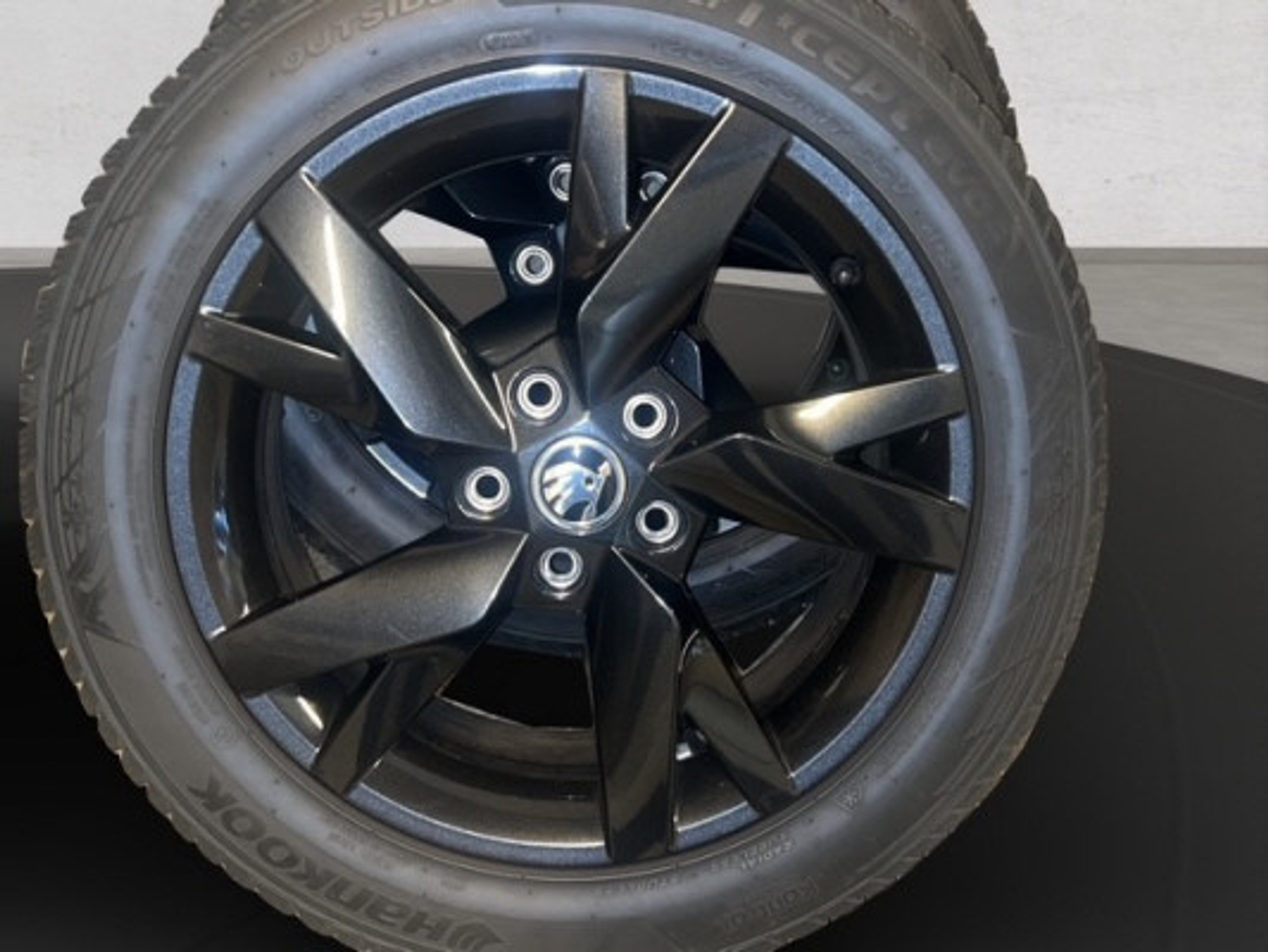 listing desktop thumbnail image 14