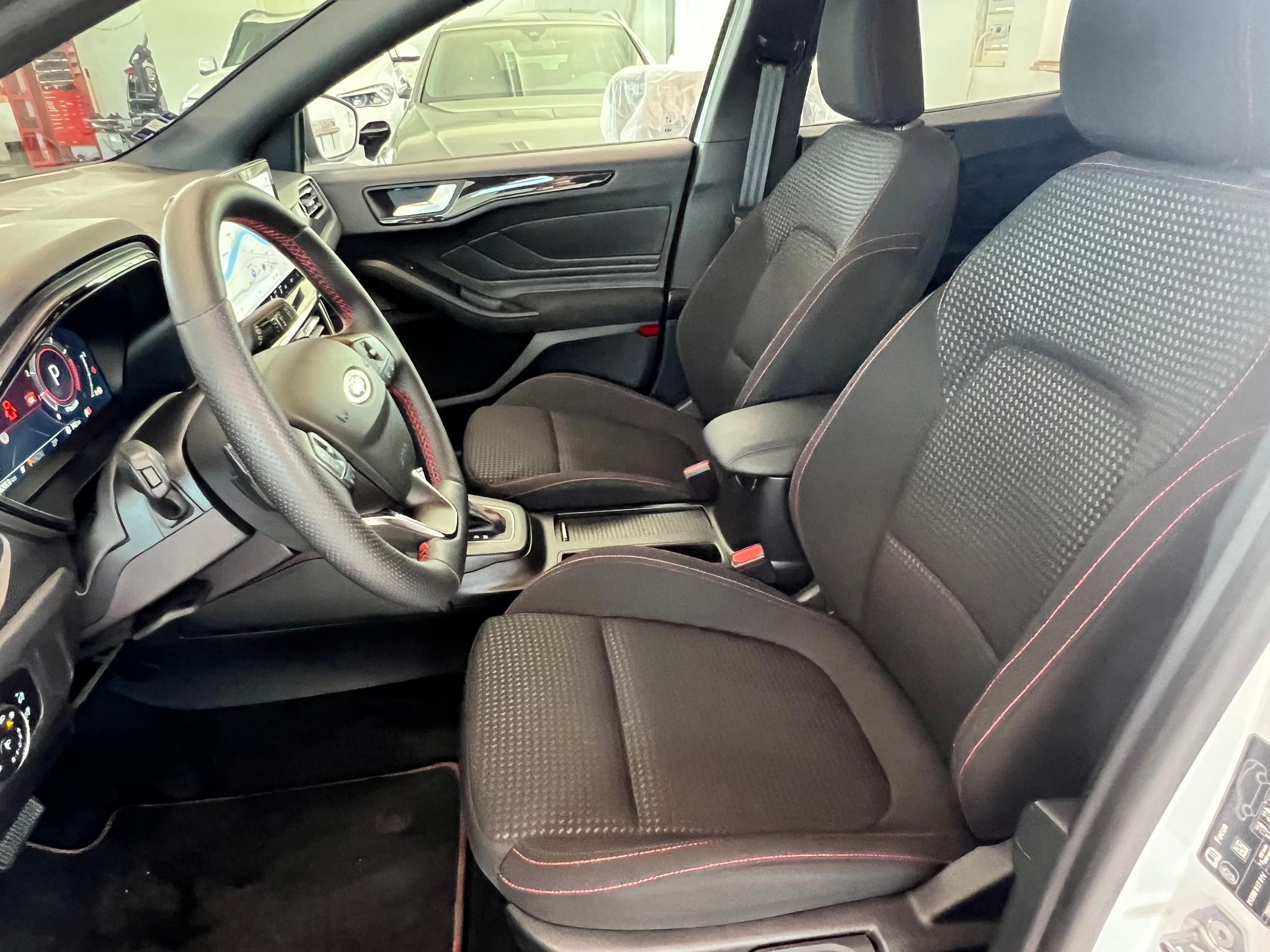 listing desktop thumbnail image 15