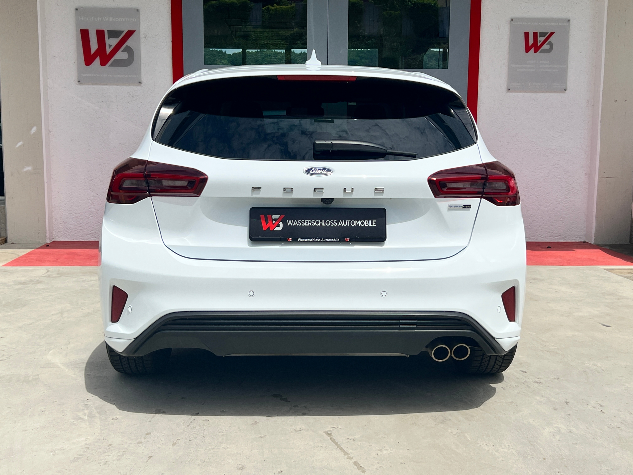 listing desktop thumbnail image 4