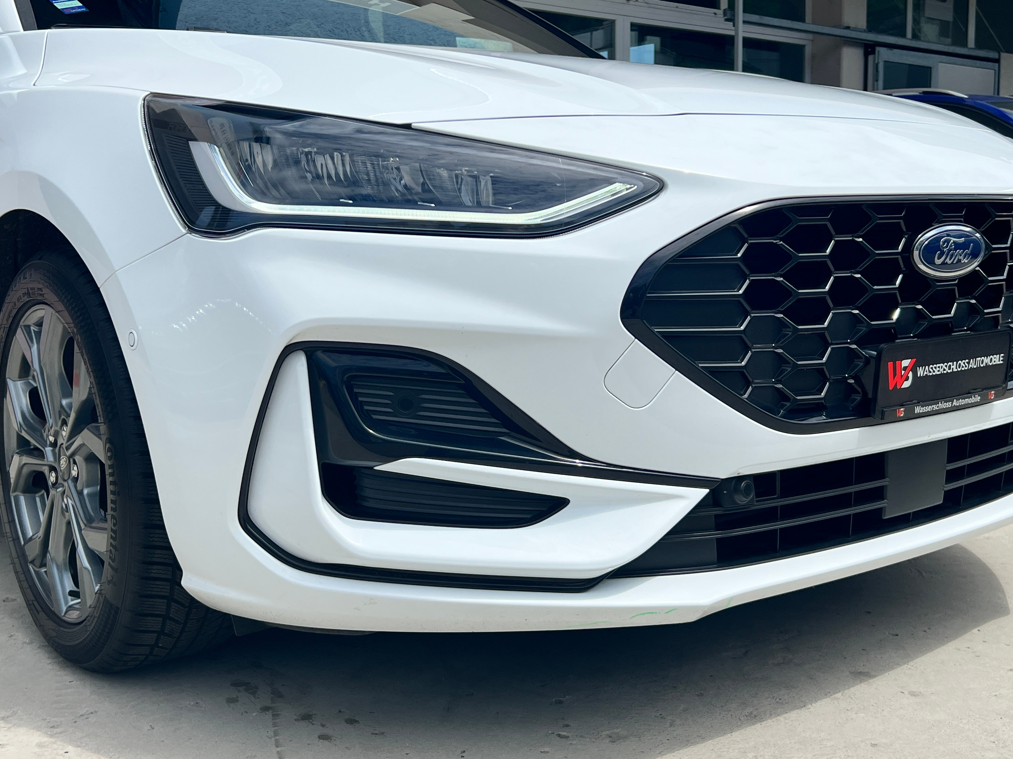 listing desktop thumbnail image 5