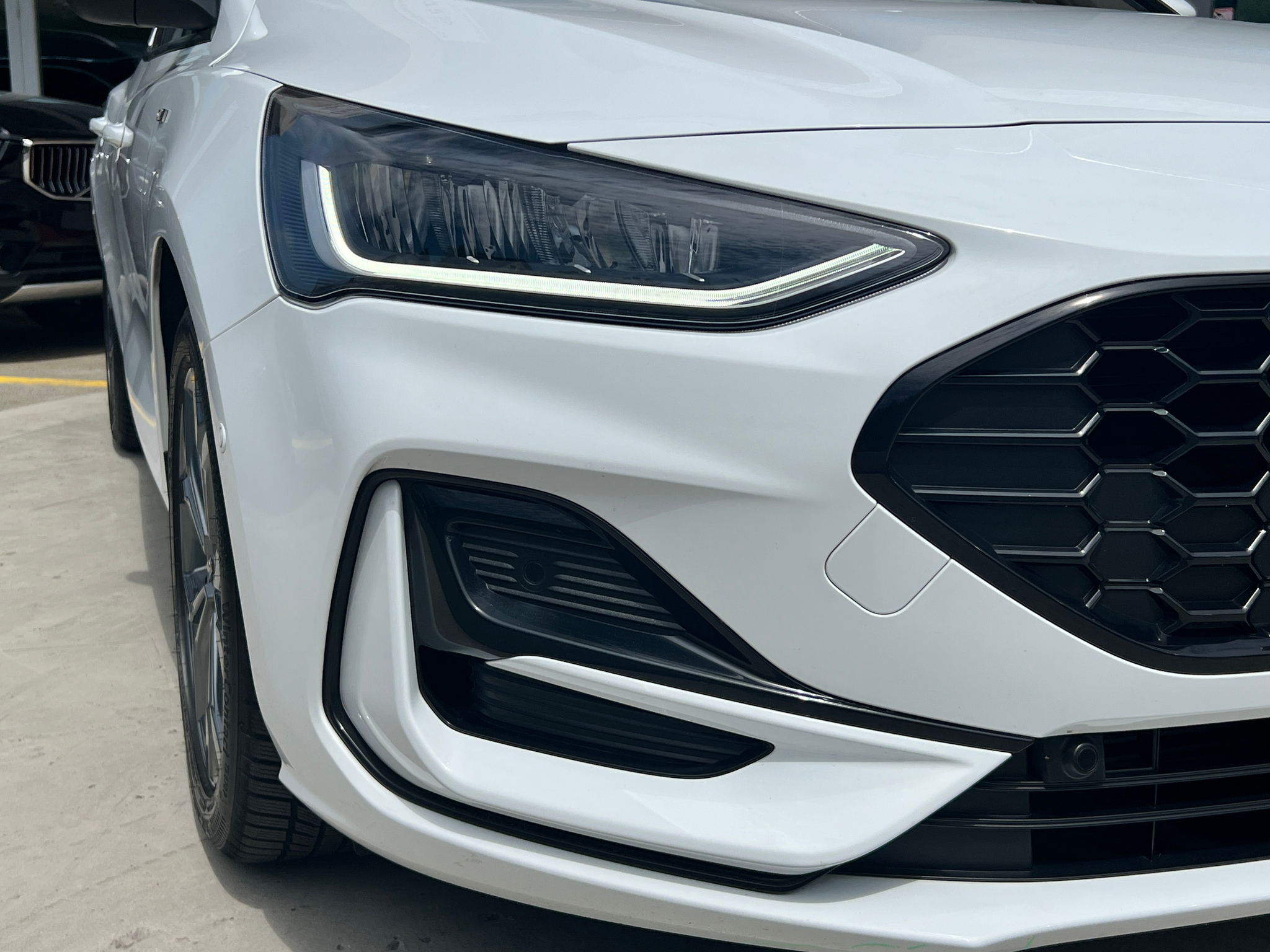 listing desktop thumbnail image 6