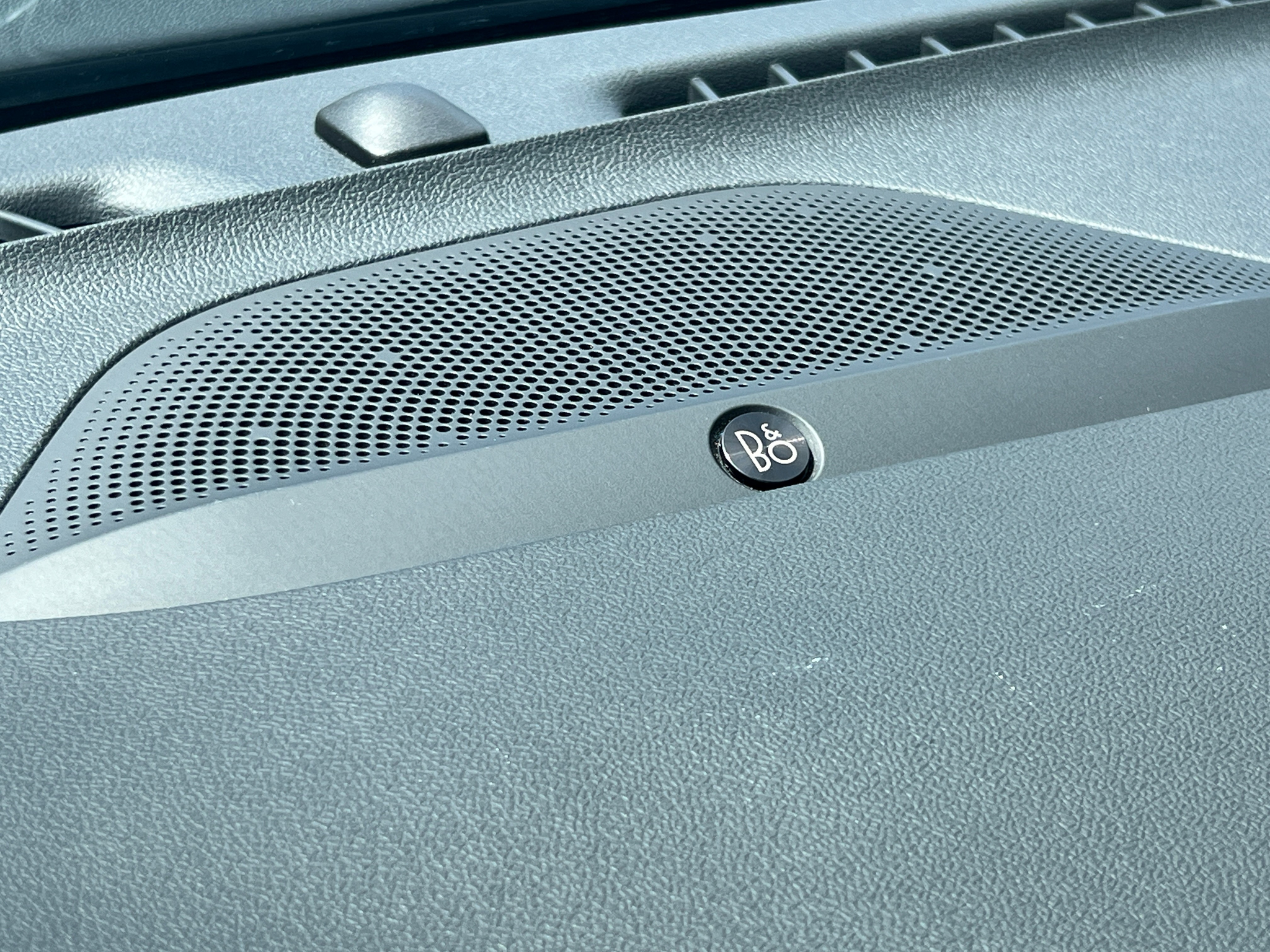 listing desktop thumbnail image 27