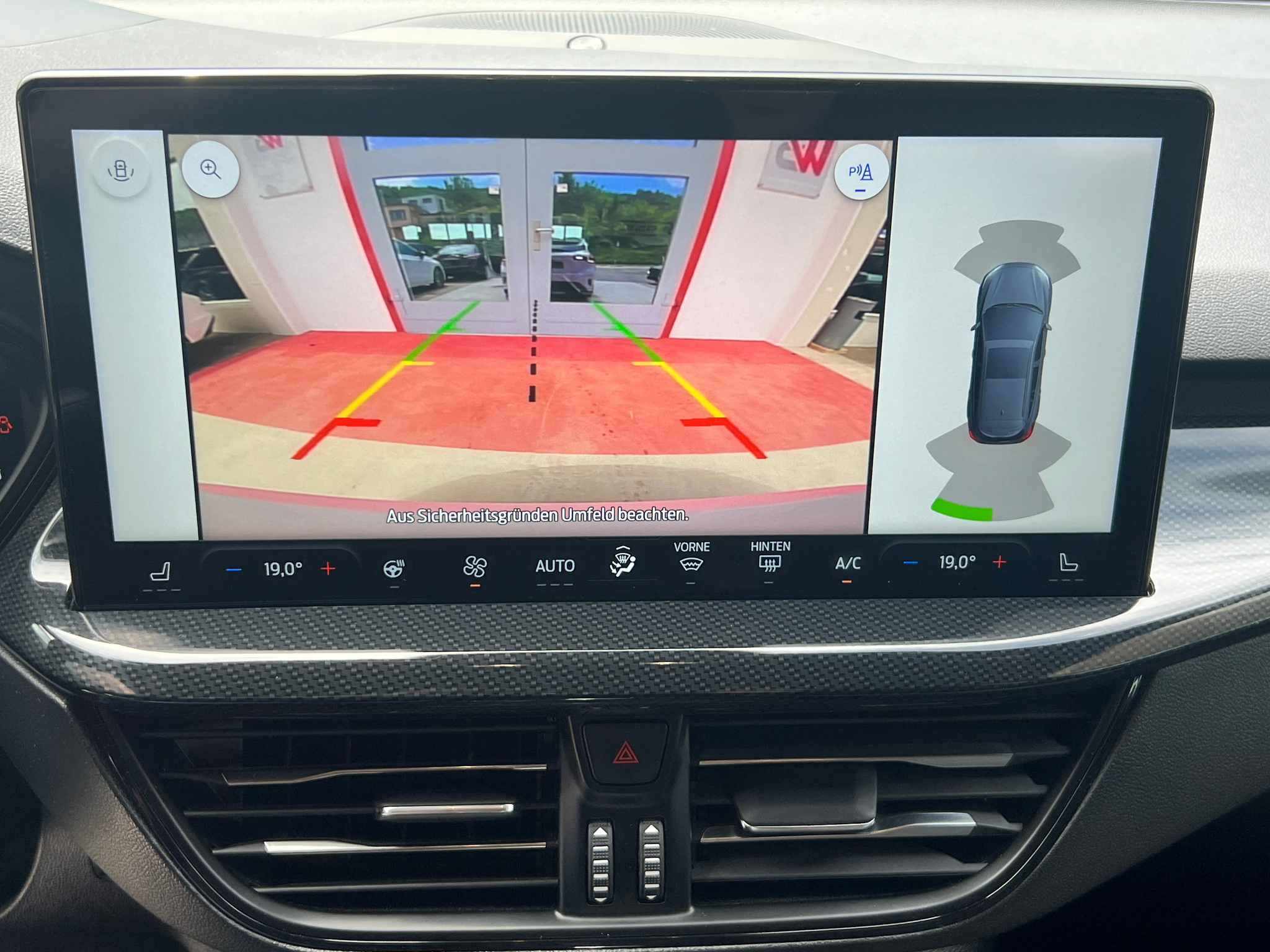 listing desktop thumbnail image 20