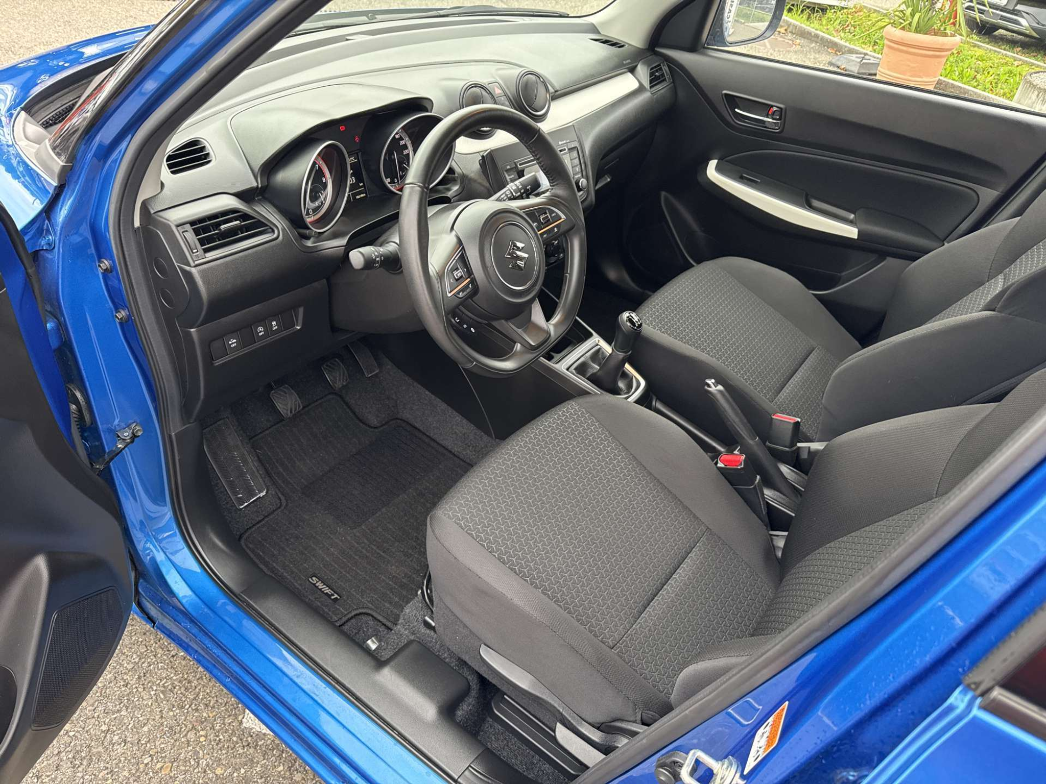 listing desktop thumbnail image 5