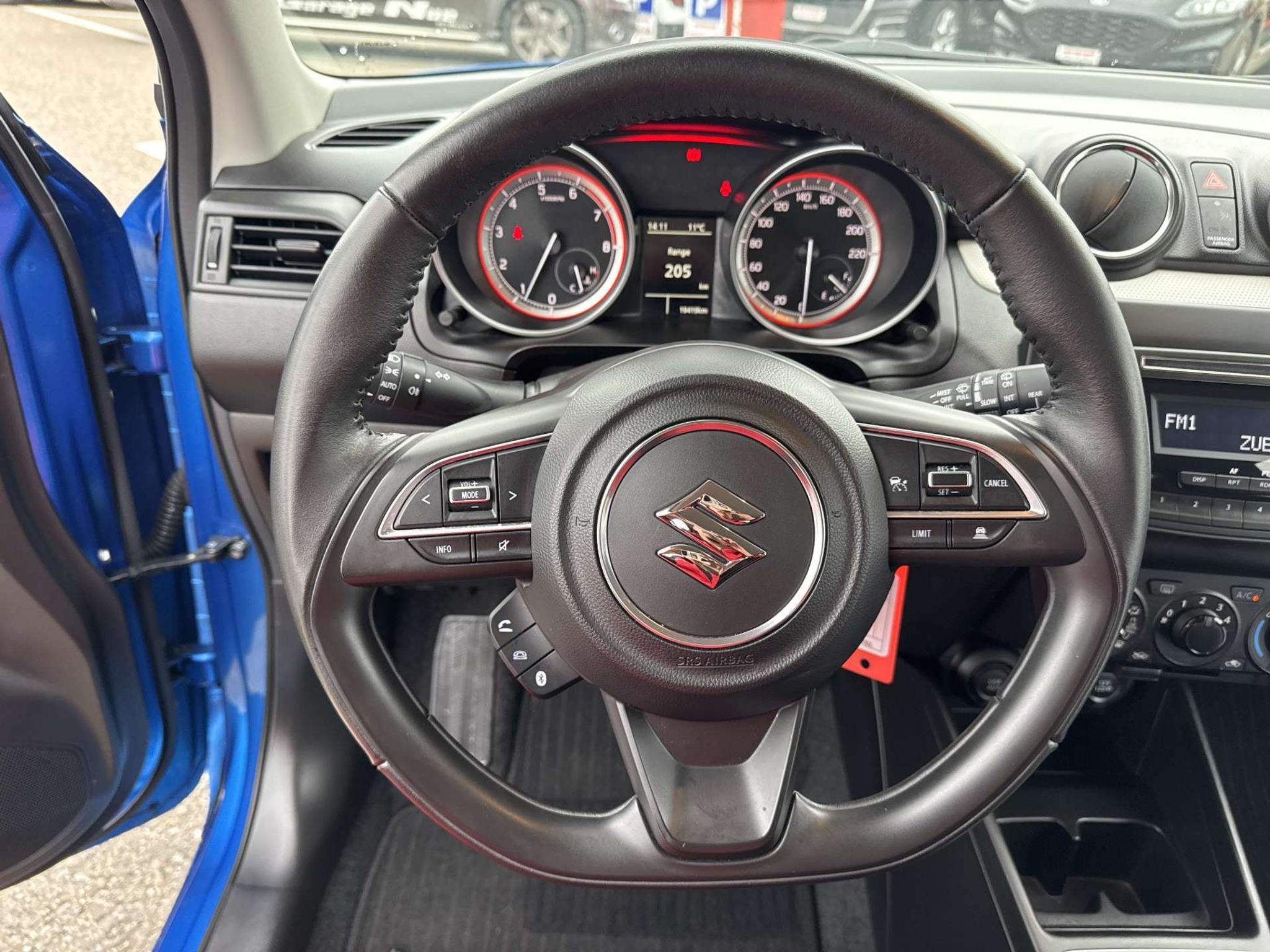 listing desktop thumbnail image 15