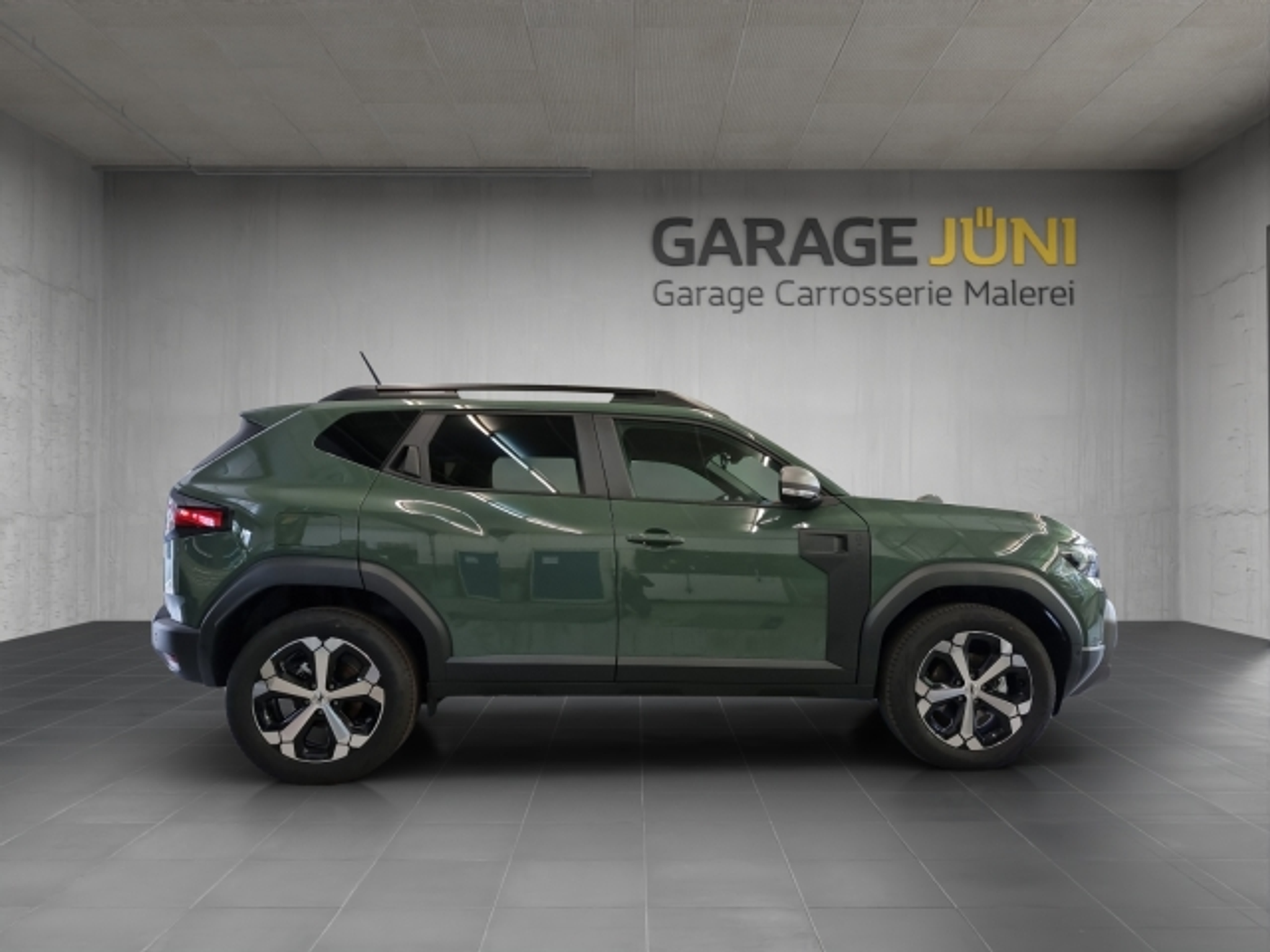 listing desktop thumbnail image 1