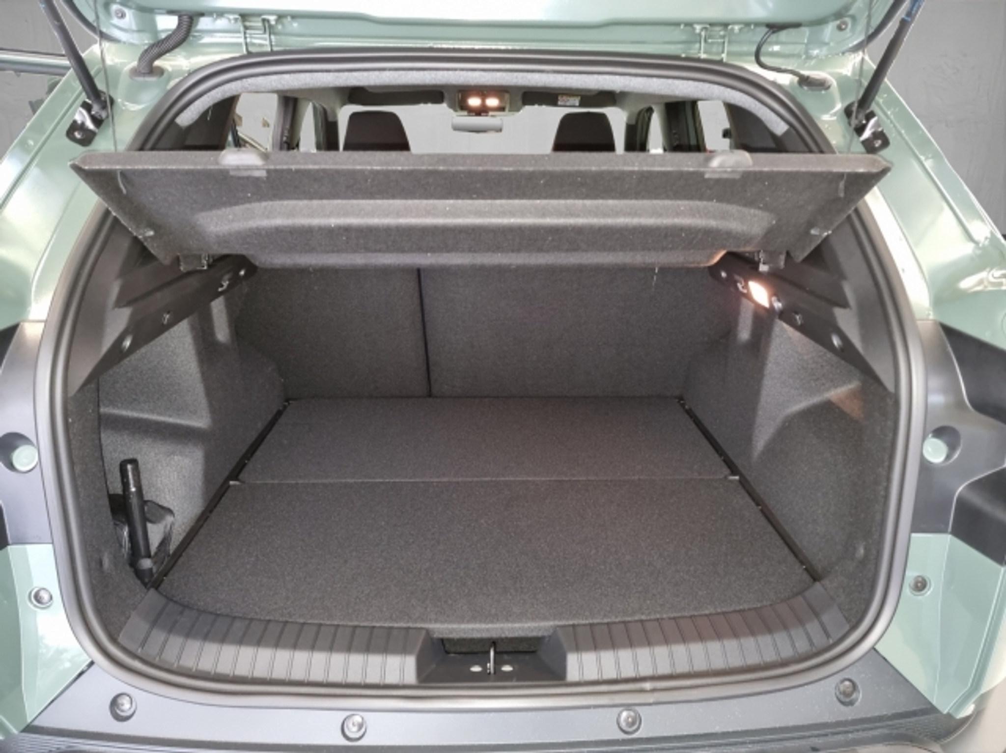 listing desktop thumbnail image 9