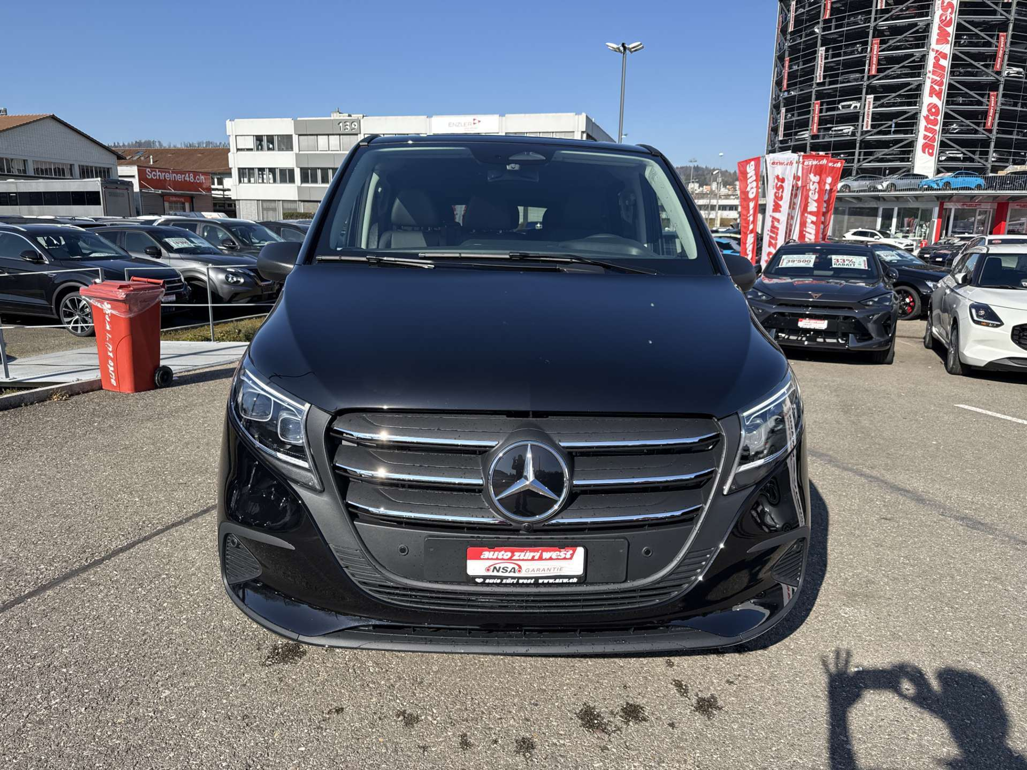 listing desktop thumbnail image 12