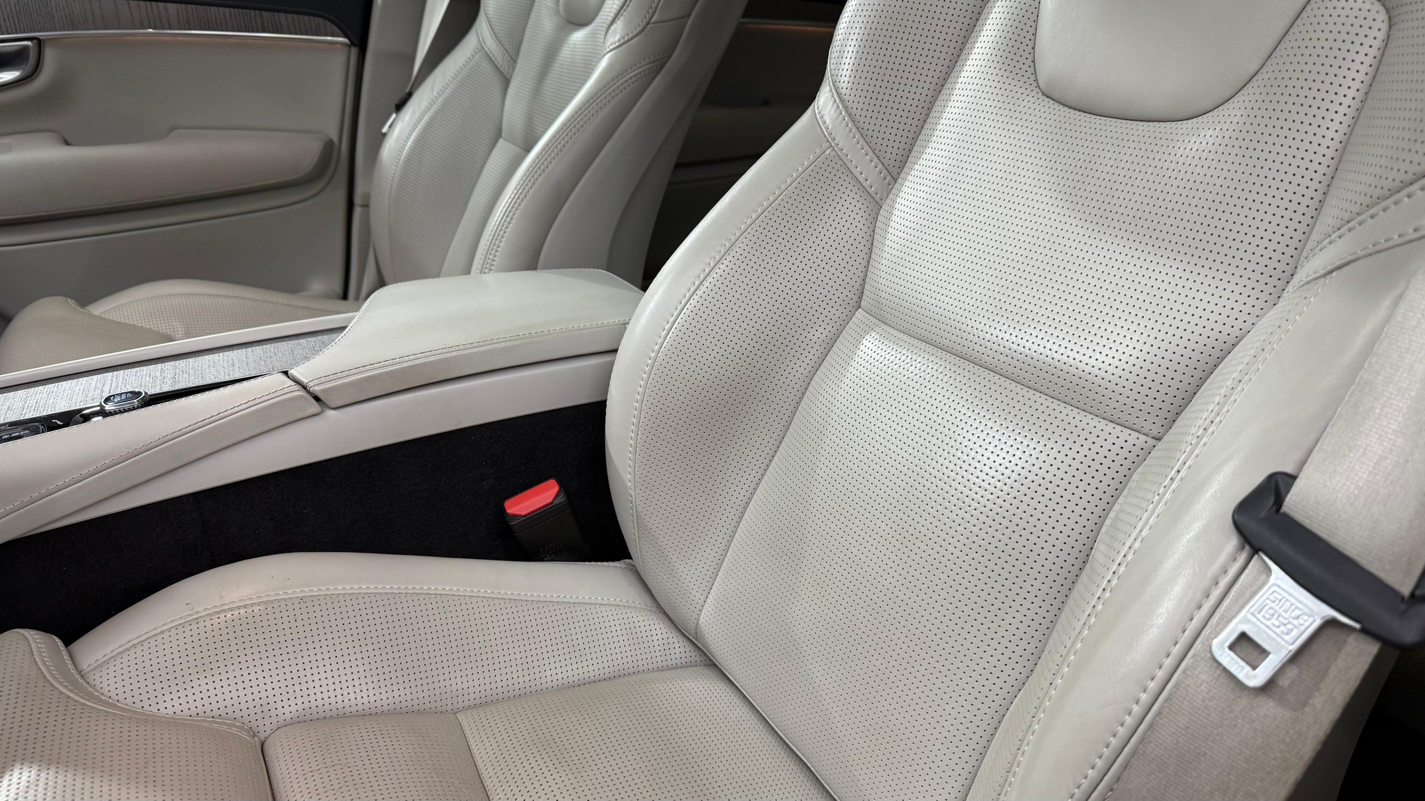 listing desktop thumbnail image 13