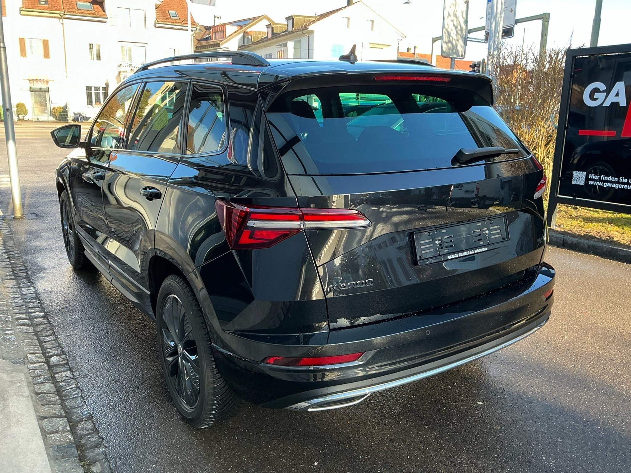 listing desktop thumbnail image 6