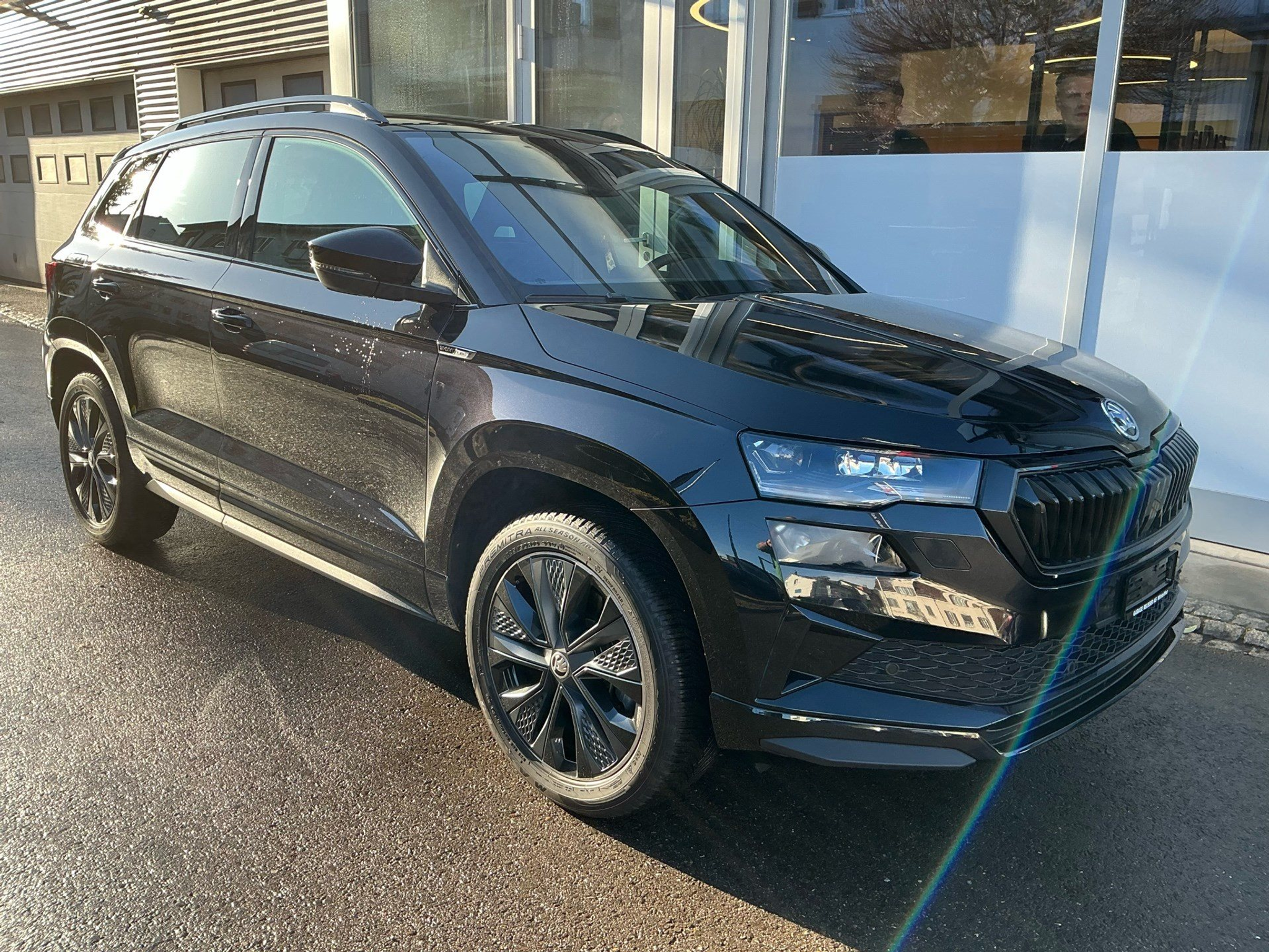 listing desktop thumbnail image 2