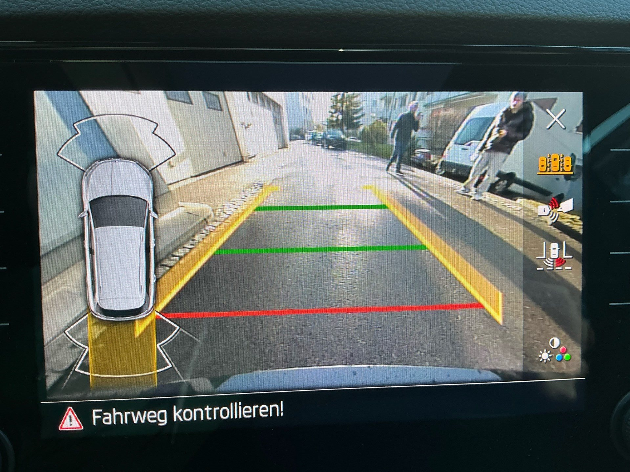 listing desktop thumbnail image 18