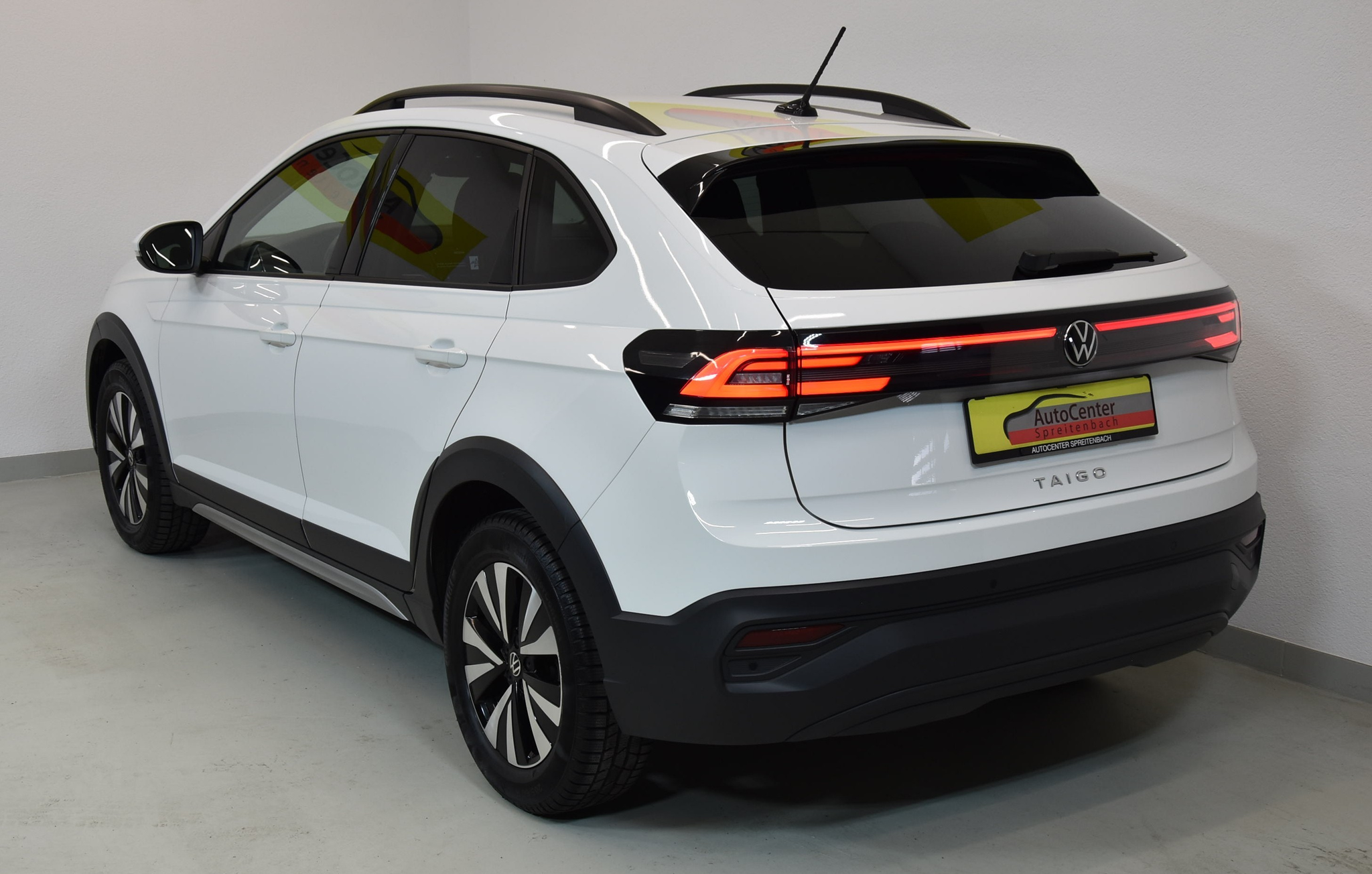 listing desktop thumbnail image 9