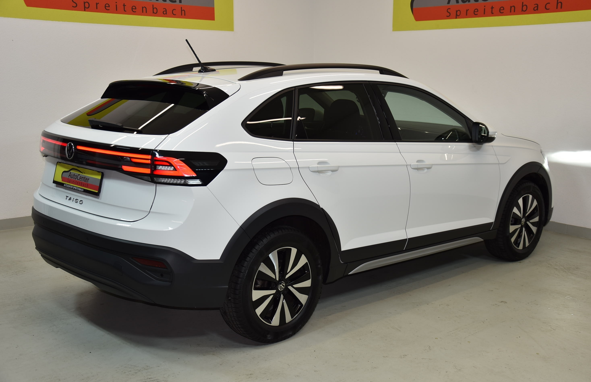 listing desktop thumbnail image 11