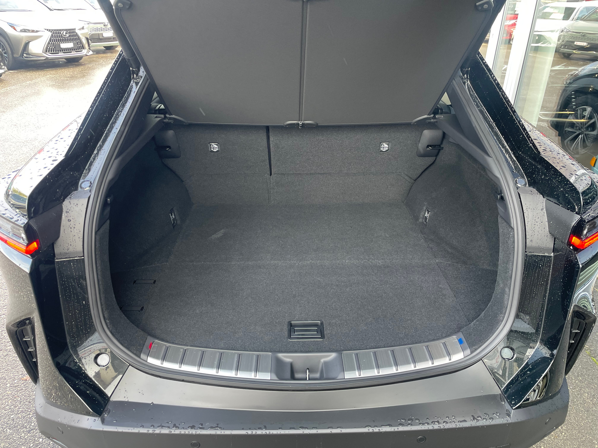 listing desktop thumbnail image 8