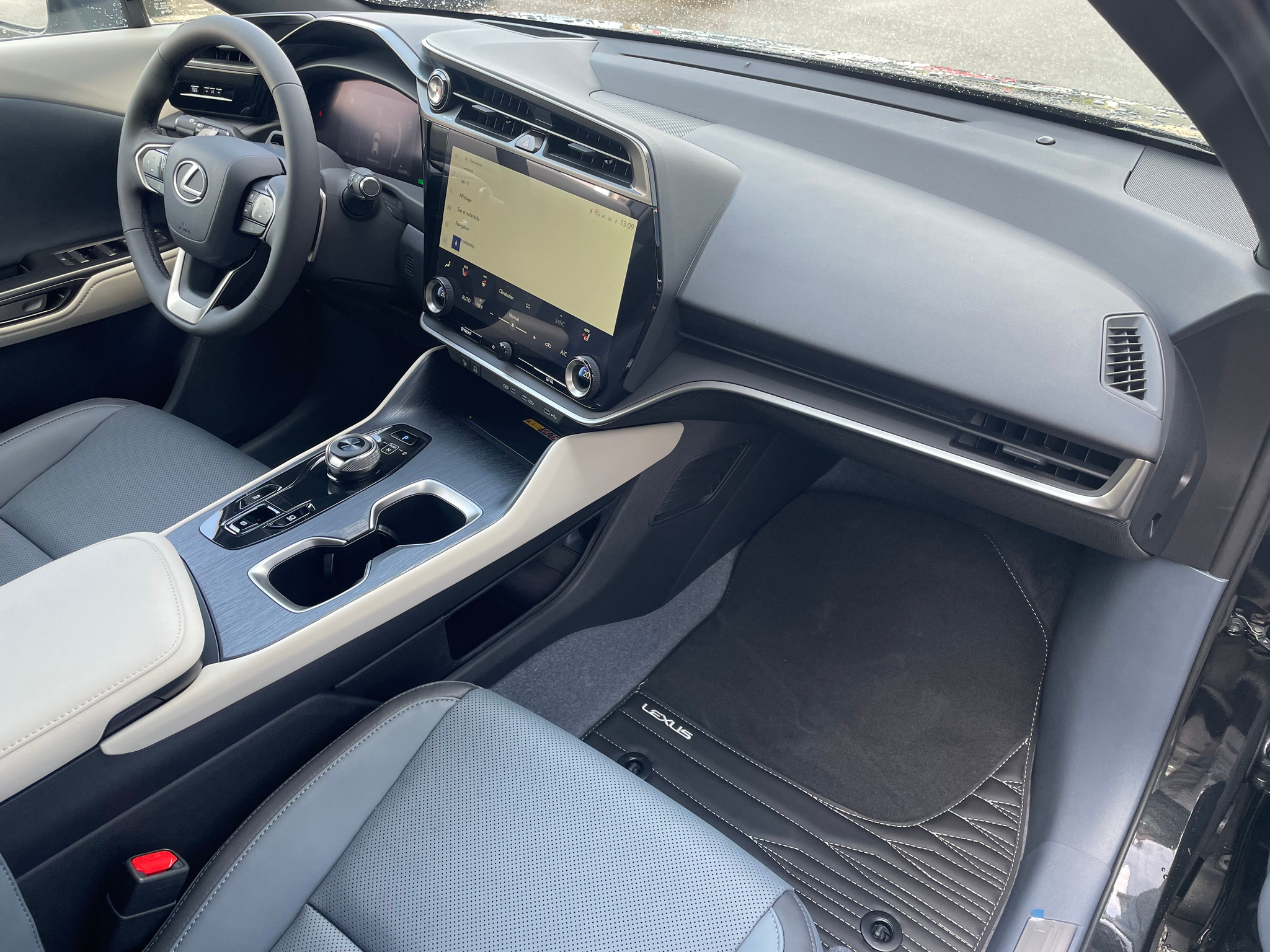 listing desktop thumbnail image 10