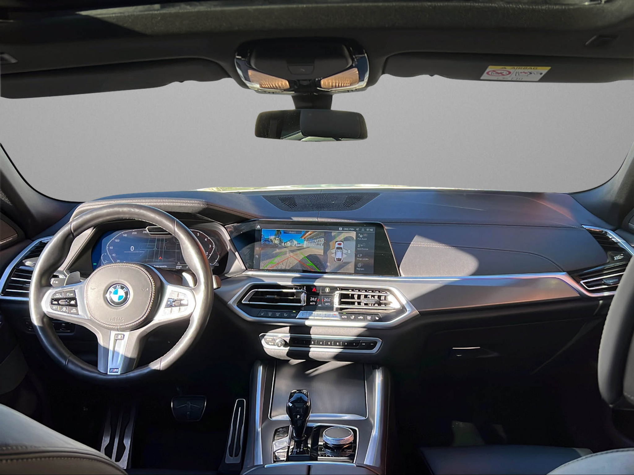 listing desktop thumbnail image 9