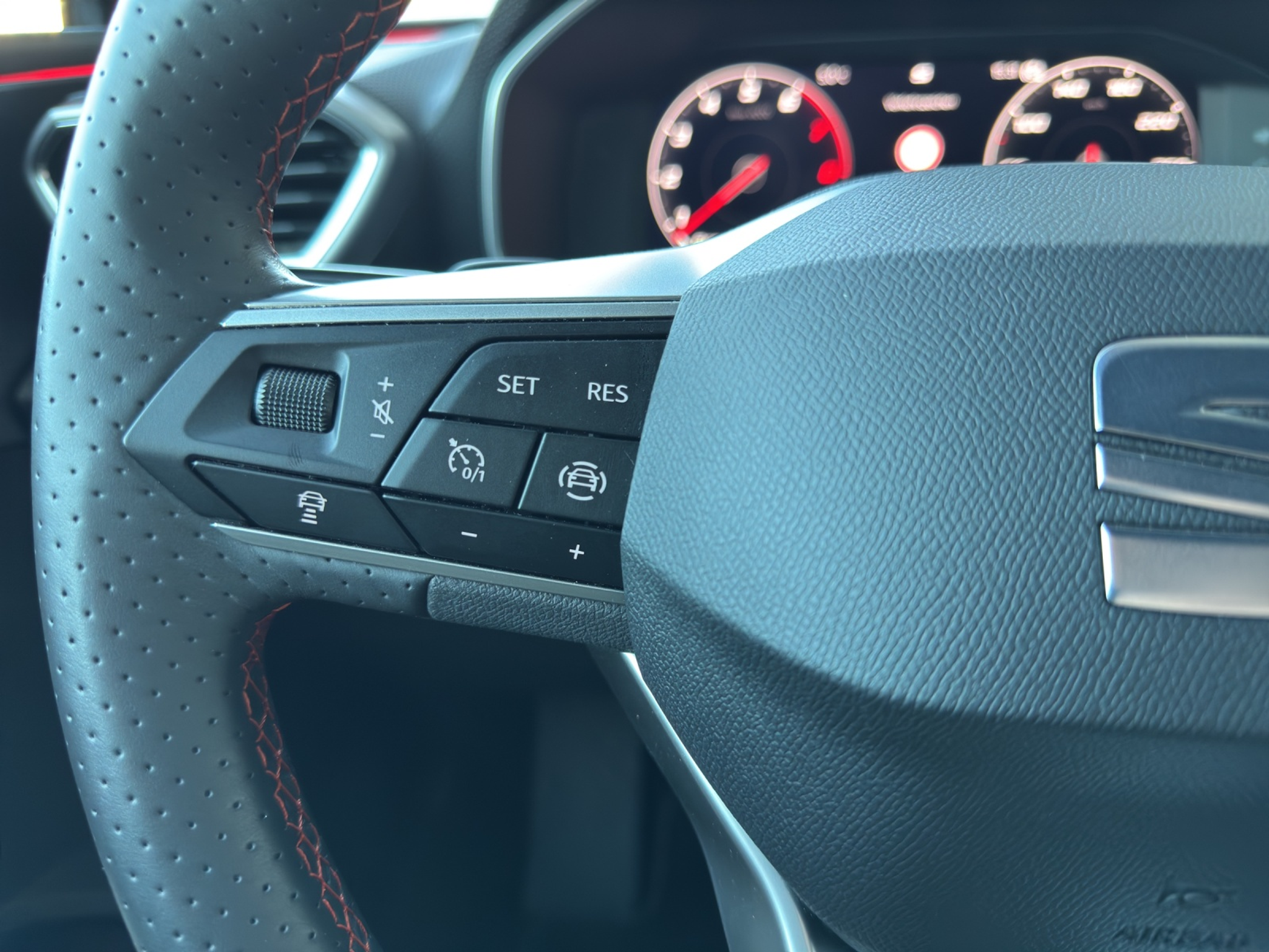 listing desktop thumbnail image 9