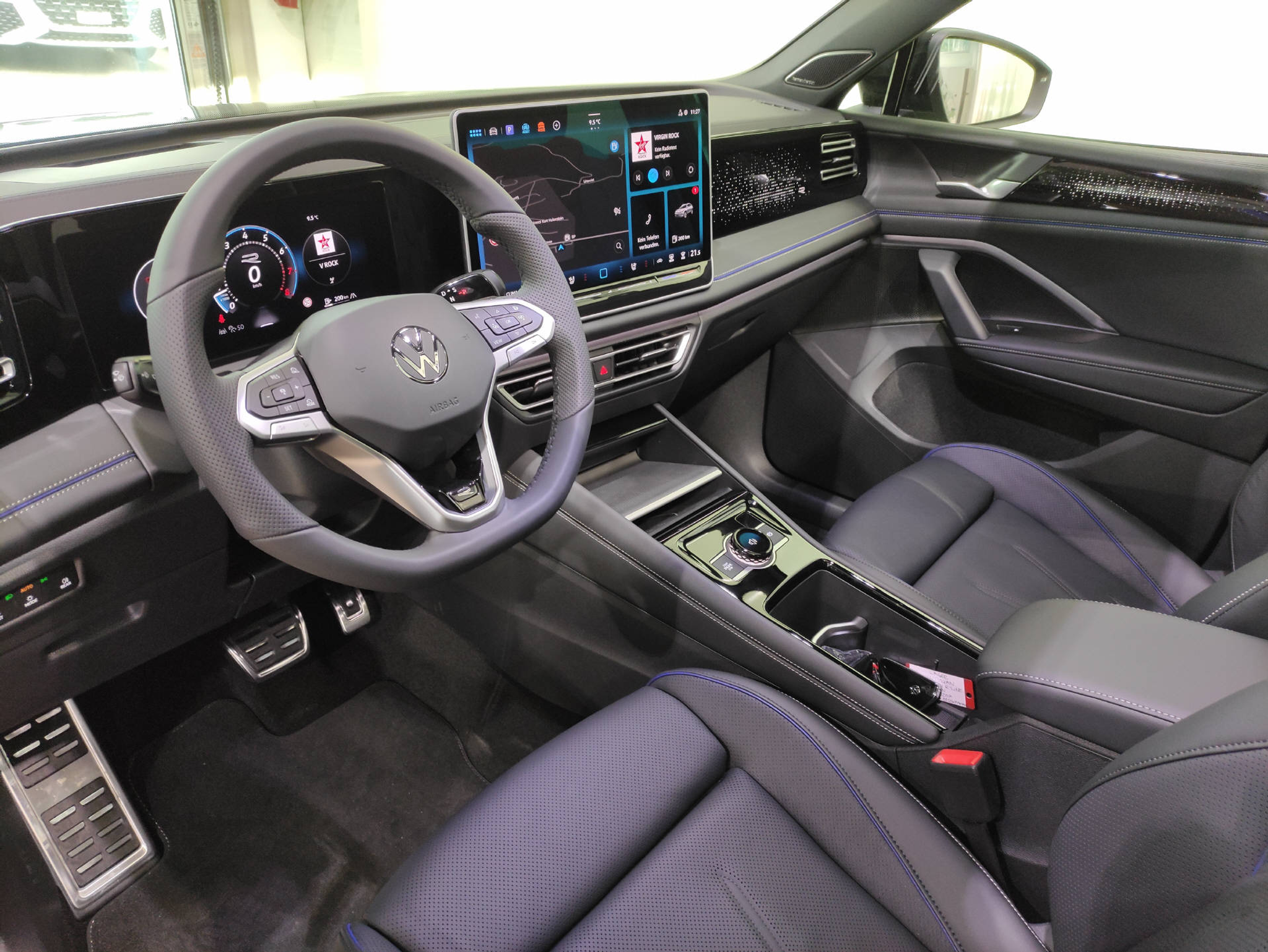 listing desktop thumbnail image 2