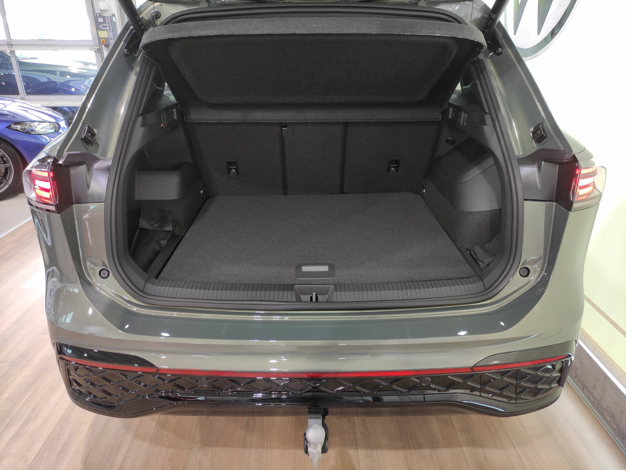 listing desktop thumbnail image 13