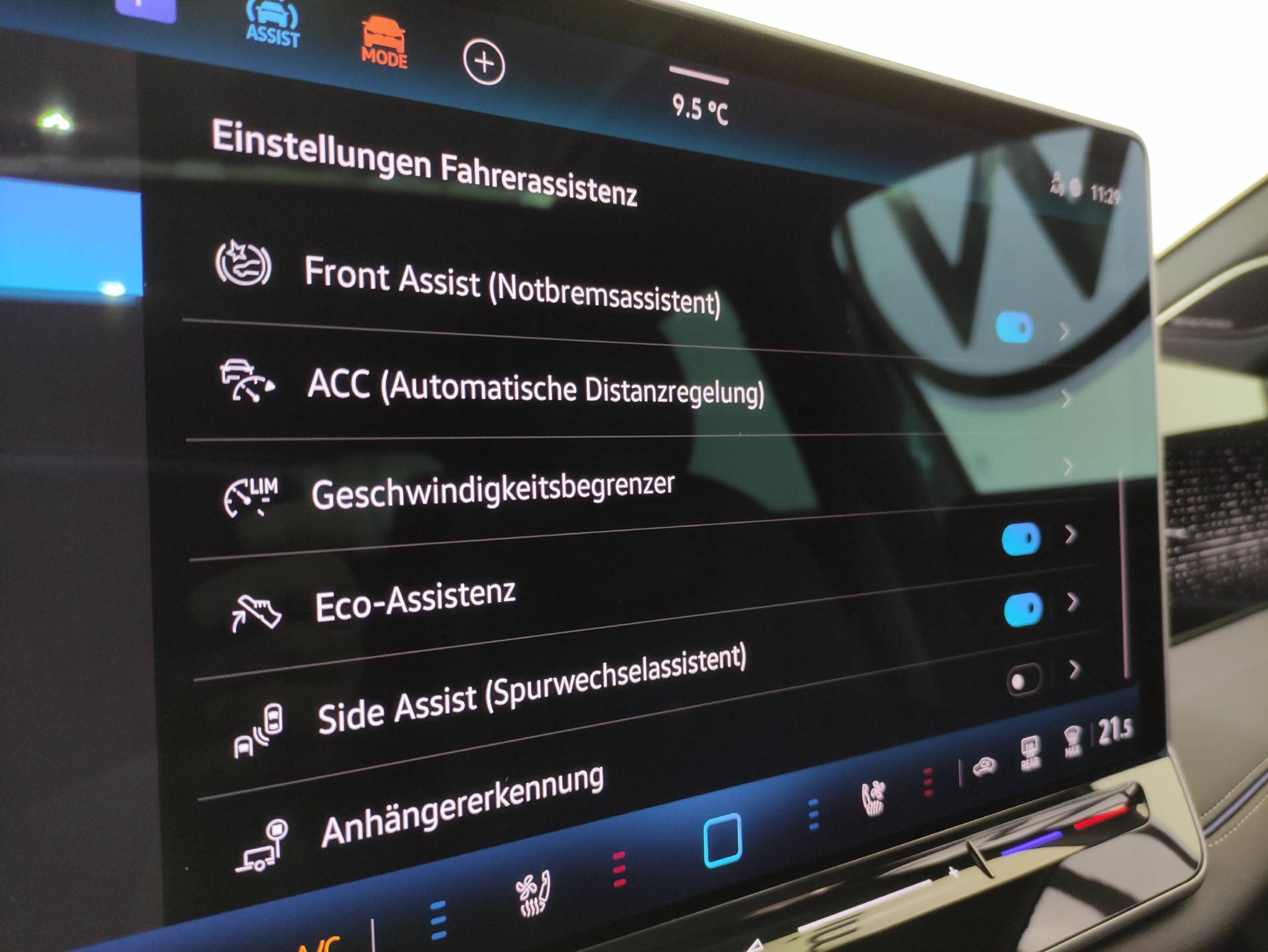 listing desktop thumbnail image 7