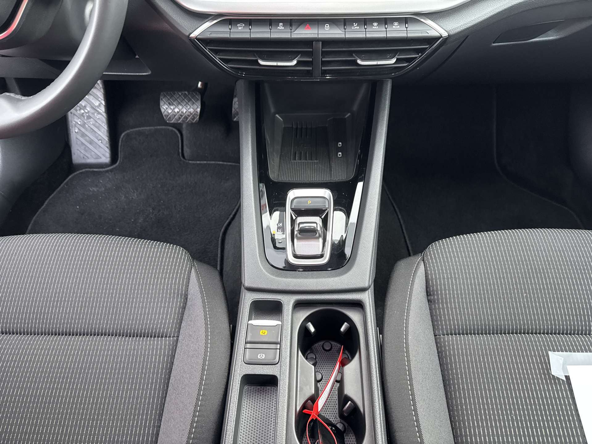 listing desktop thumbnail image 11