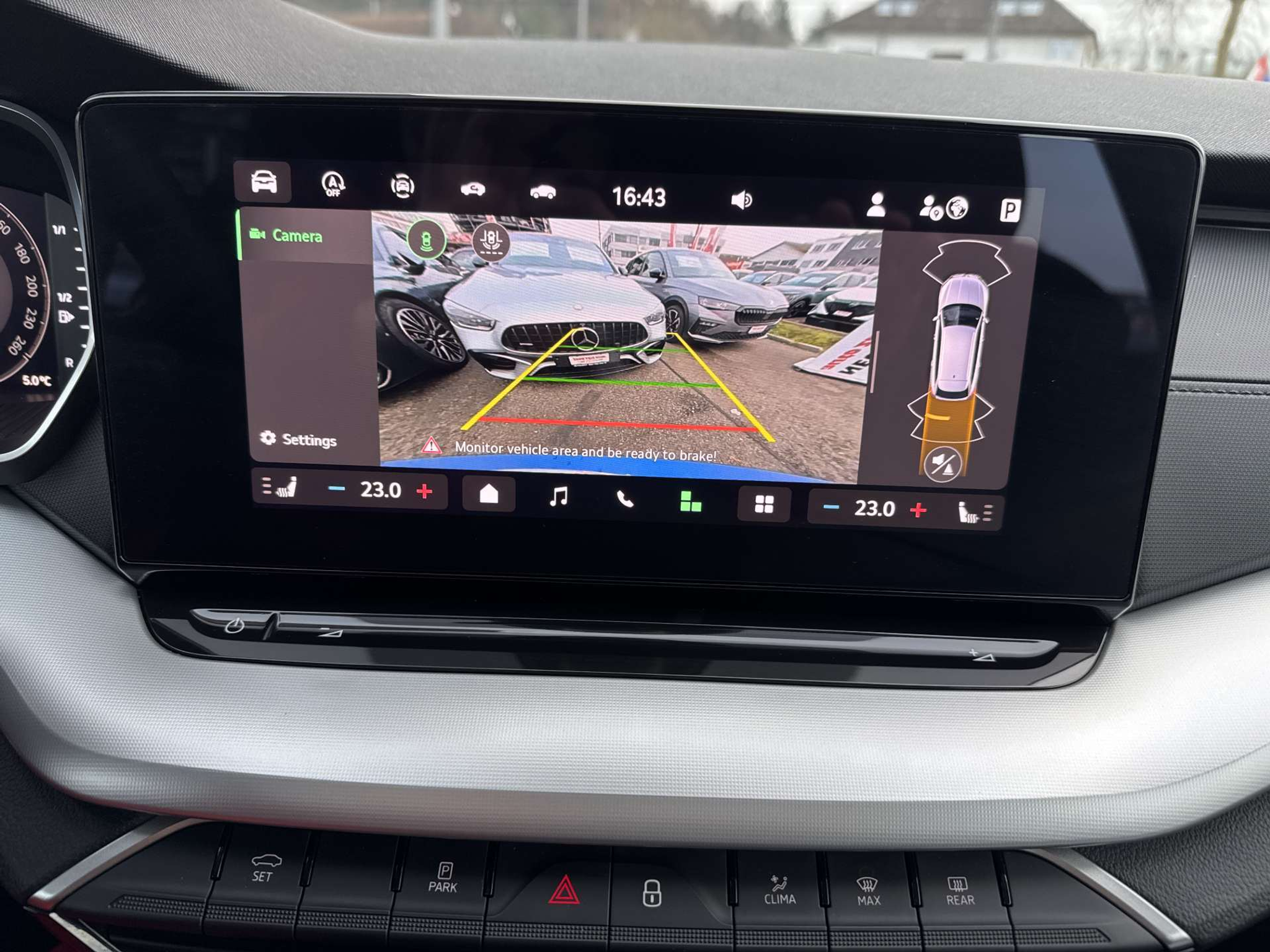 listing desktop thumbnail image 9