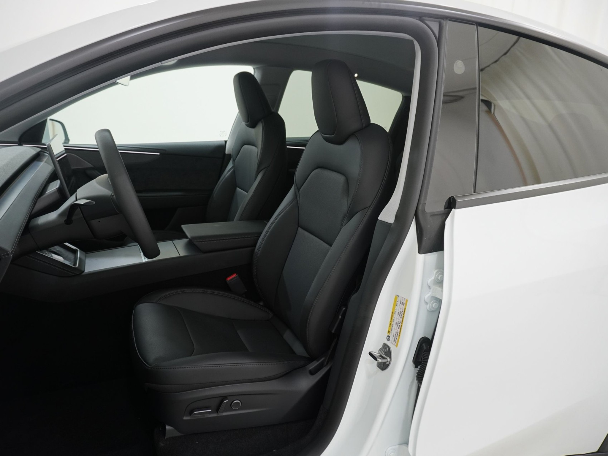 listing desktop thumbnail image 12