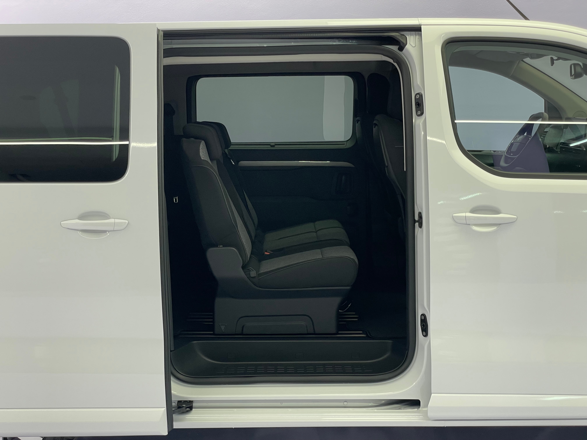 listing desktop thumbnail image 14