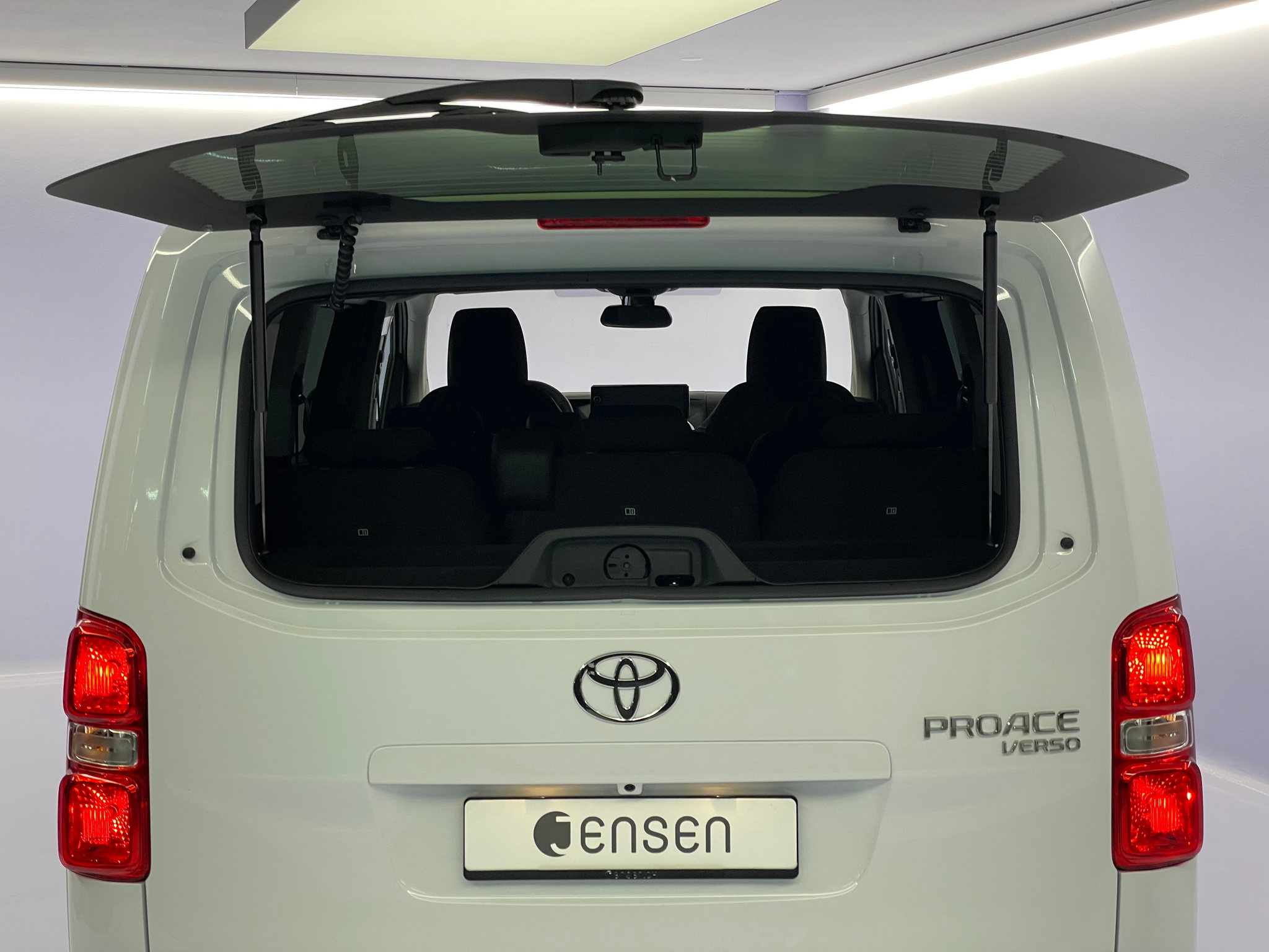 listing desktop thumbnail image 13