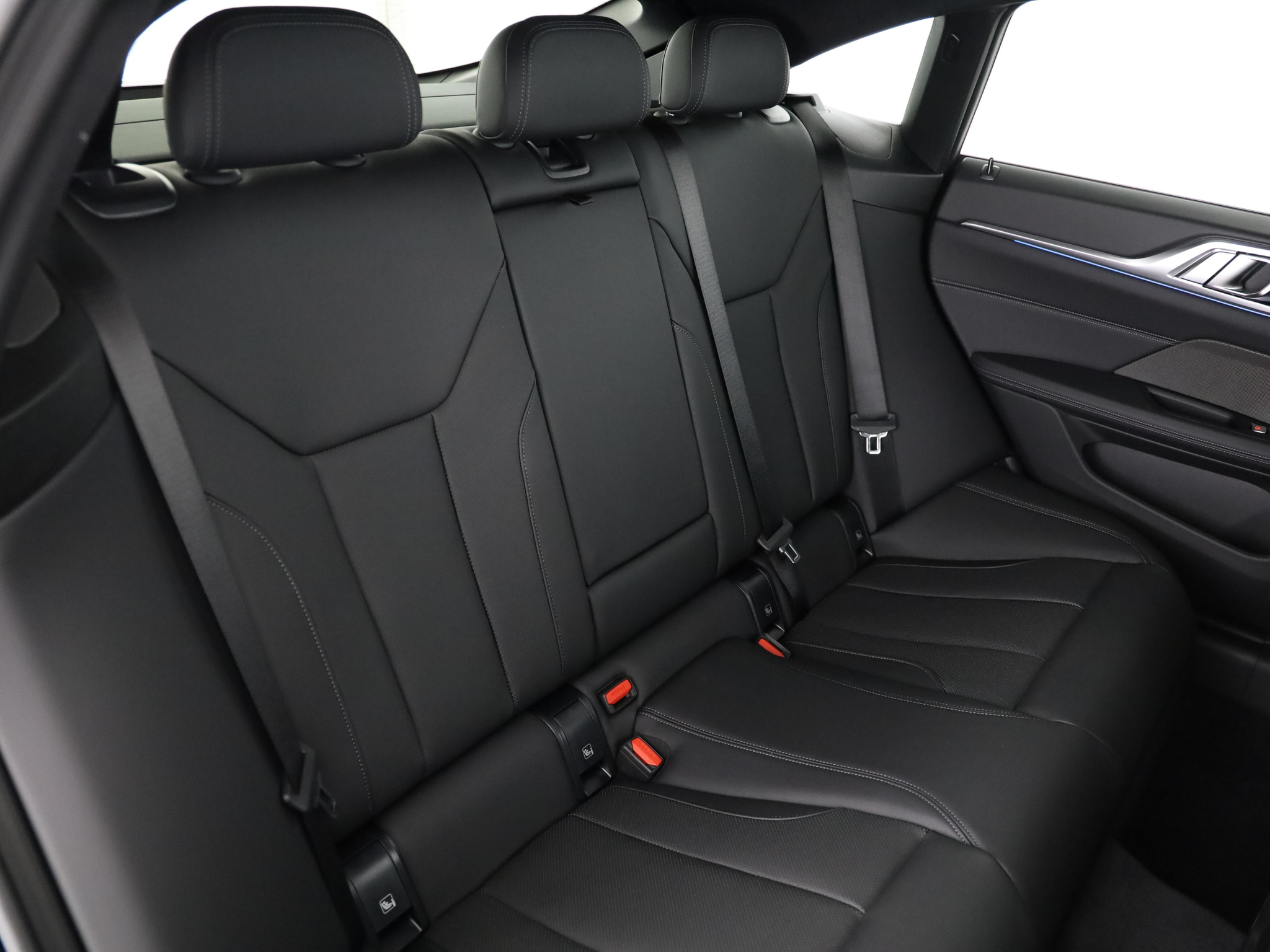 listing desktop thumbnail image 19