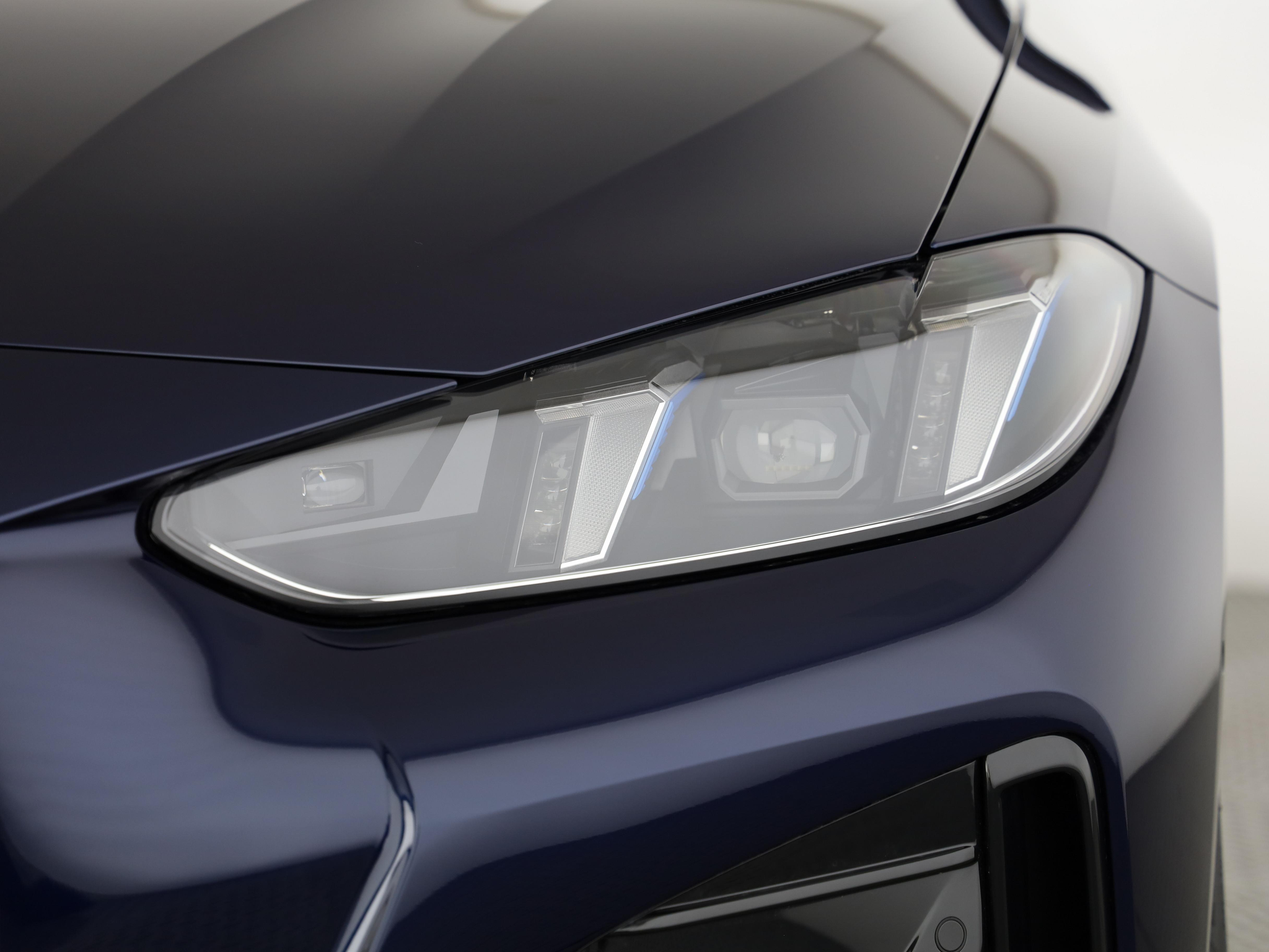 listing desktop thumbnail image 5