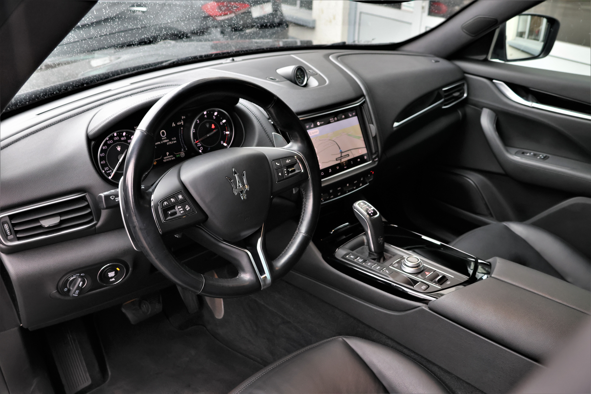 listing desktop thumbnail image 11