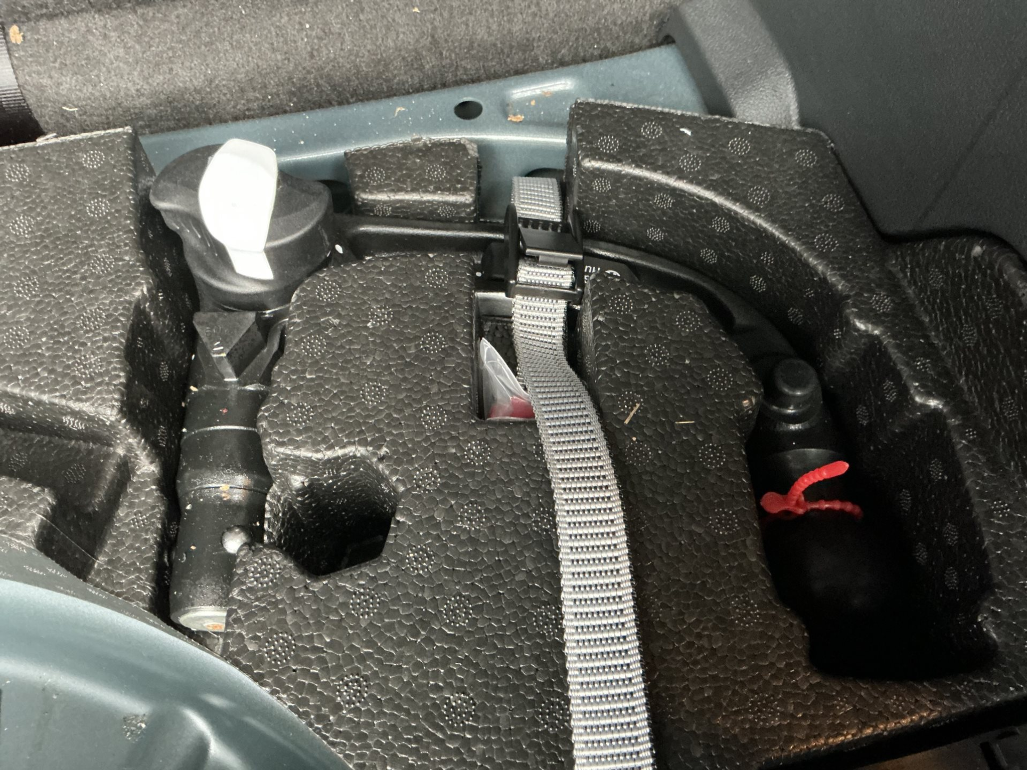 listing desktop thumbnail image 28