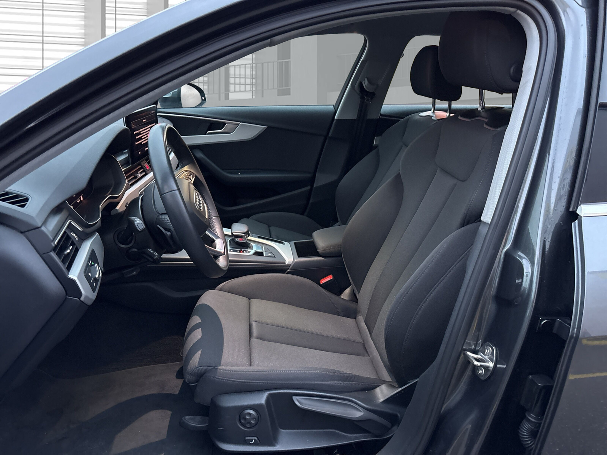 listing desktop thumbnail image 9