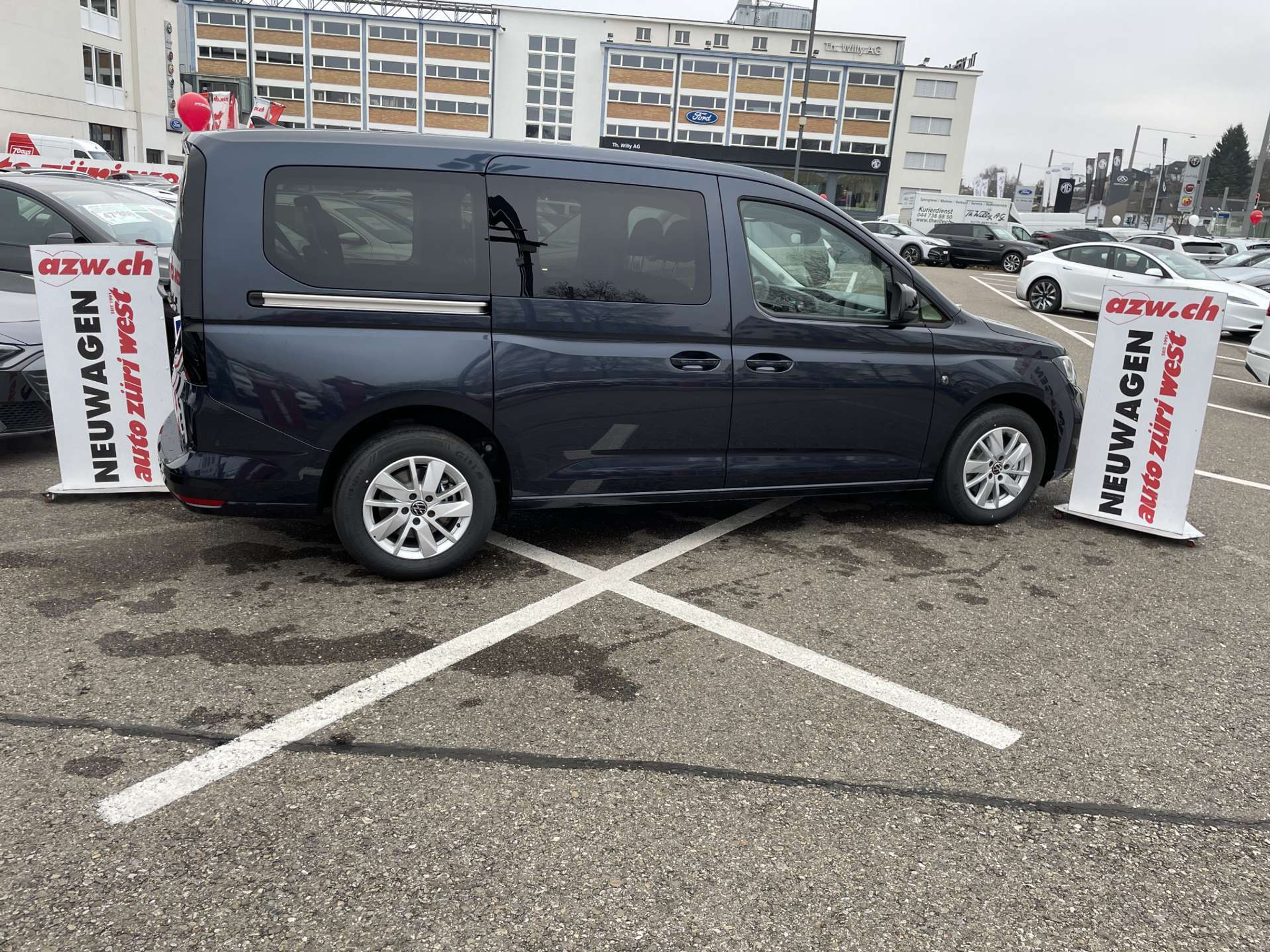 listing desktop thumbnail image 2