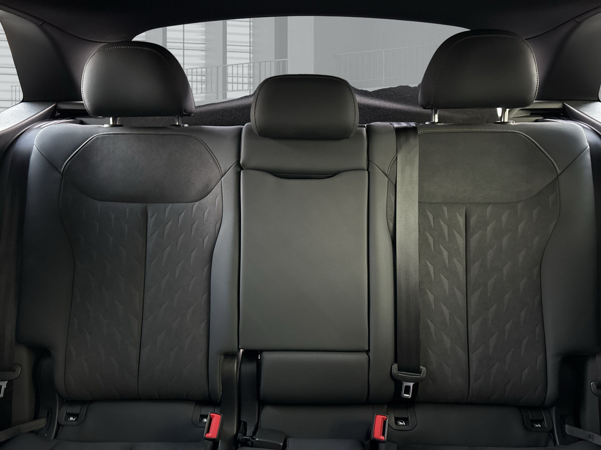 listing desktop thumbnail image 14