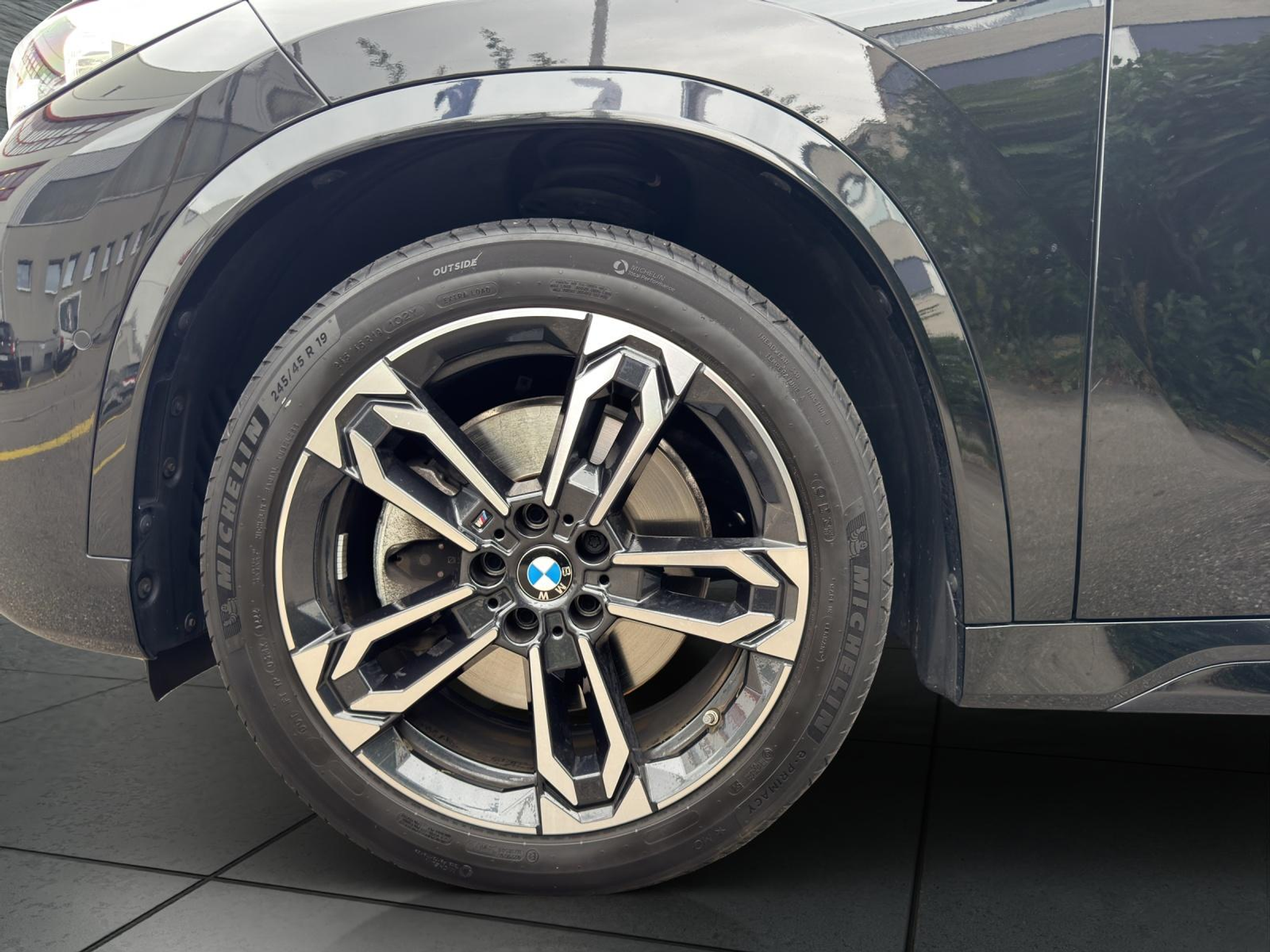 listing desktop thumbnail image 8