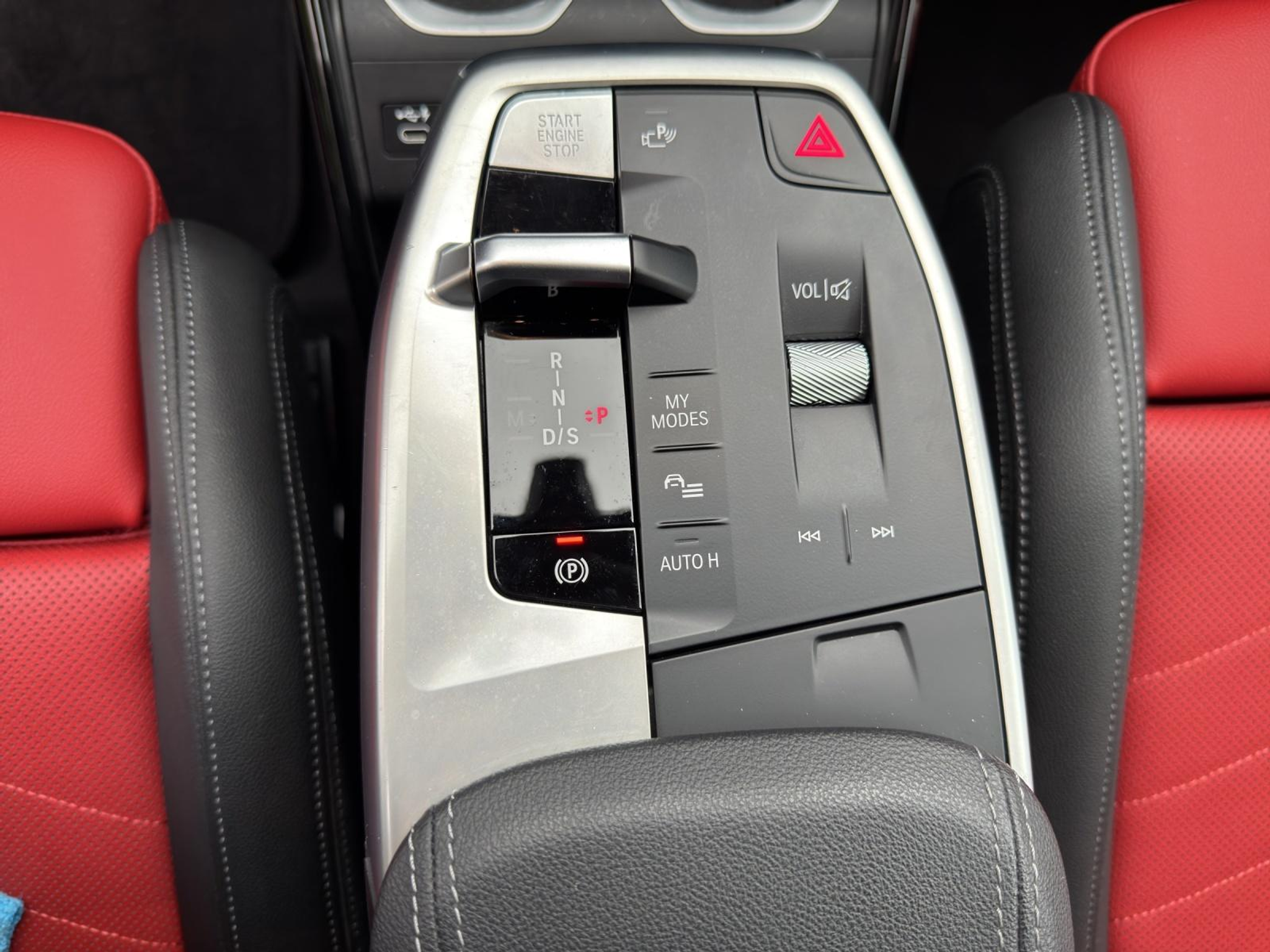 listing desktop thumbnail image 12