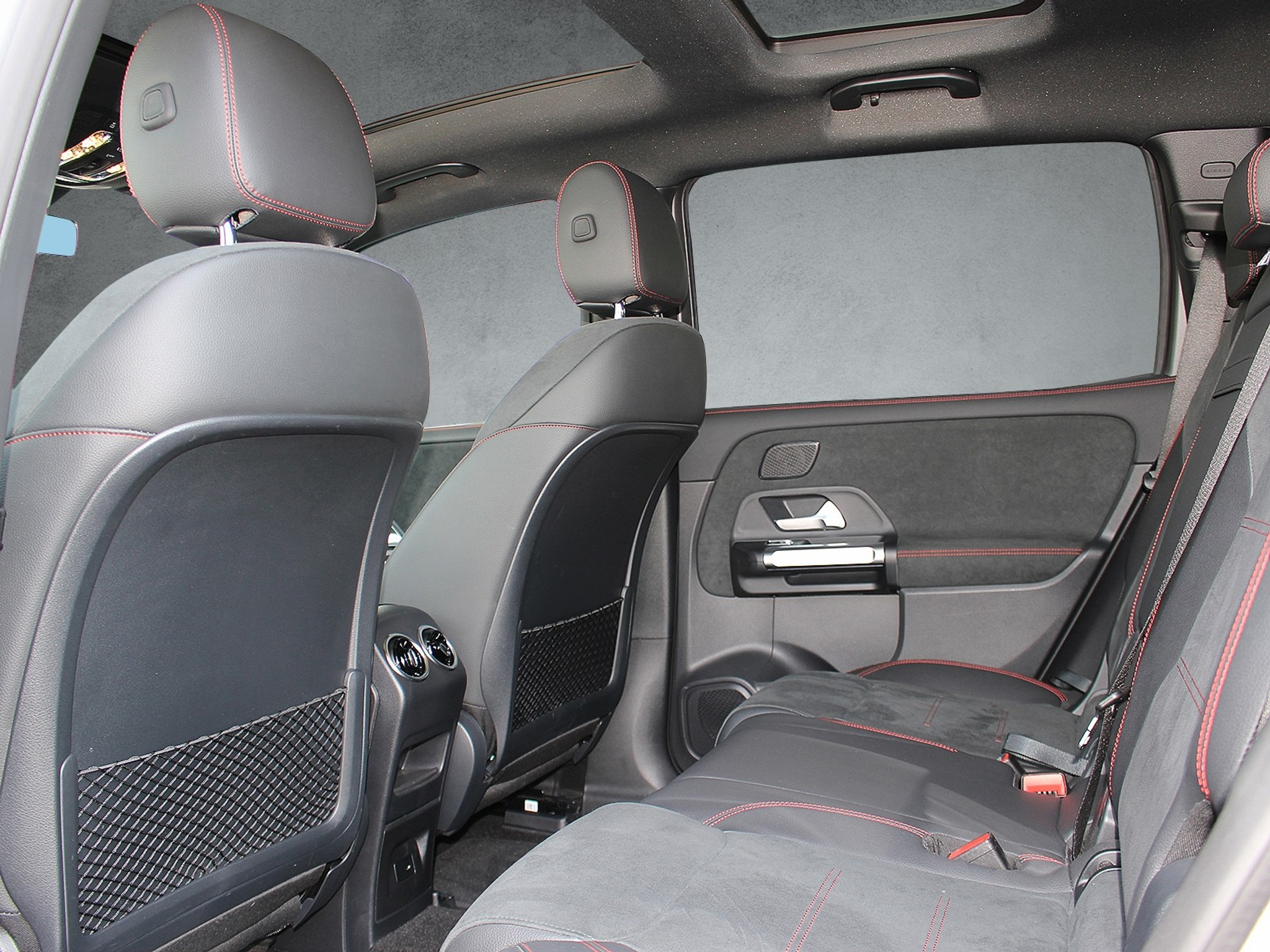 listing desktop thumbnail image 7