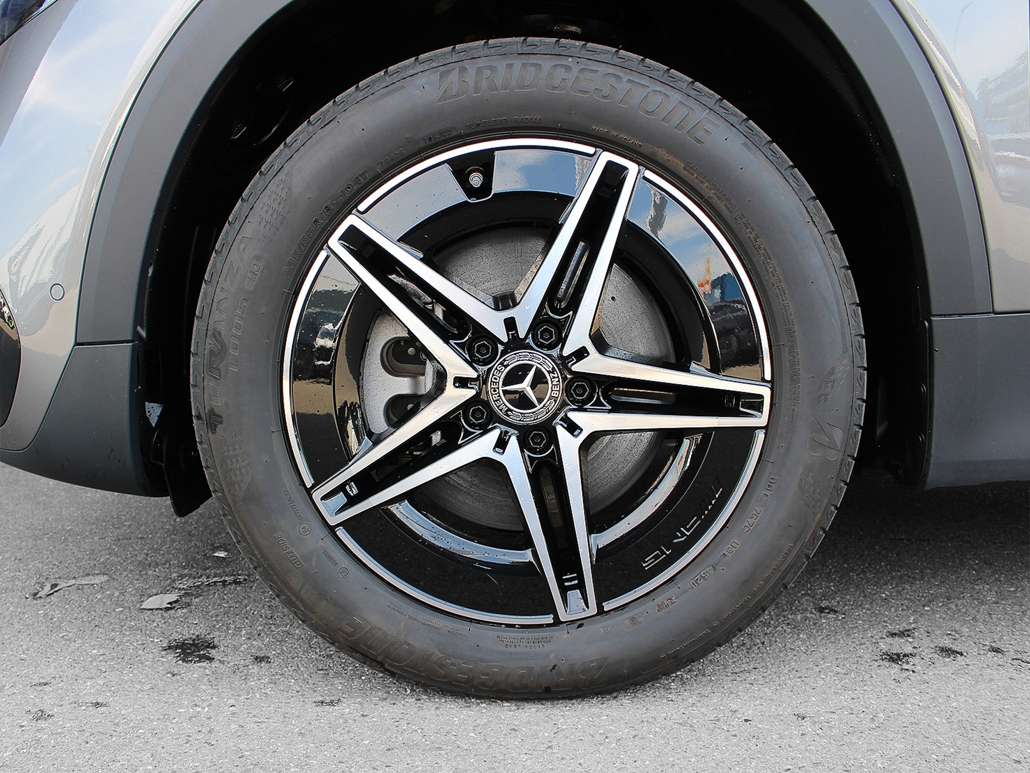 listing desktop thumbnail image 5