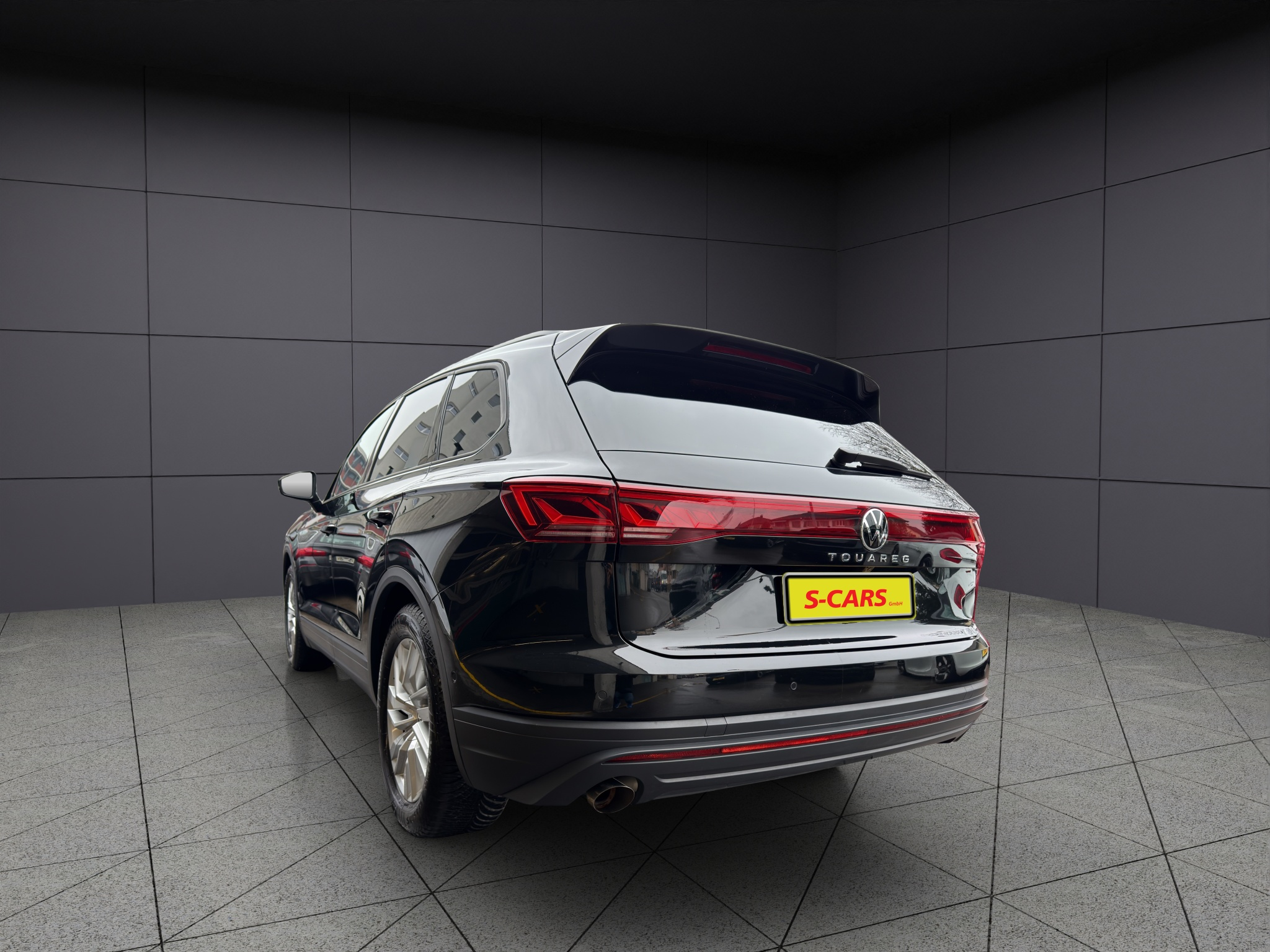 listing desktop thumbnail image 5