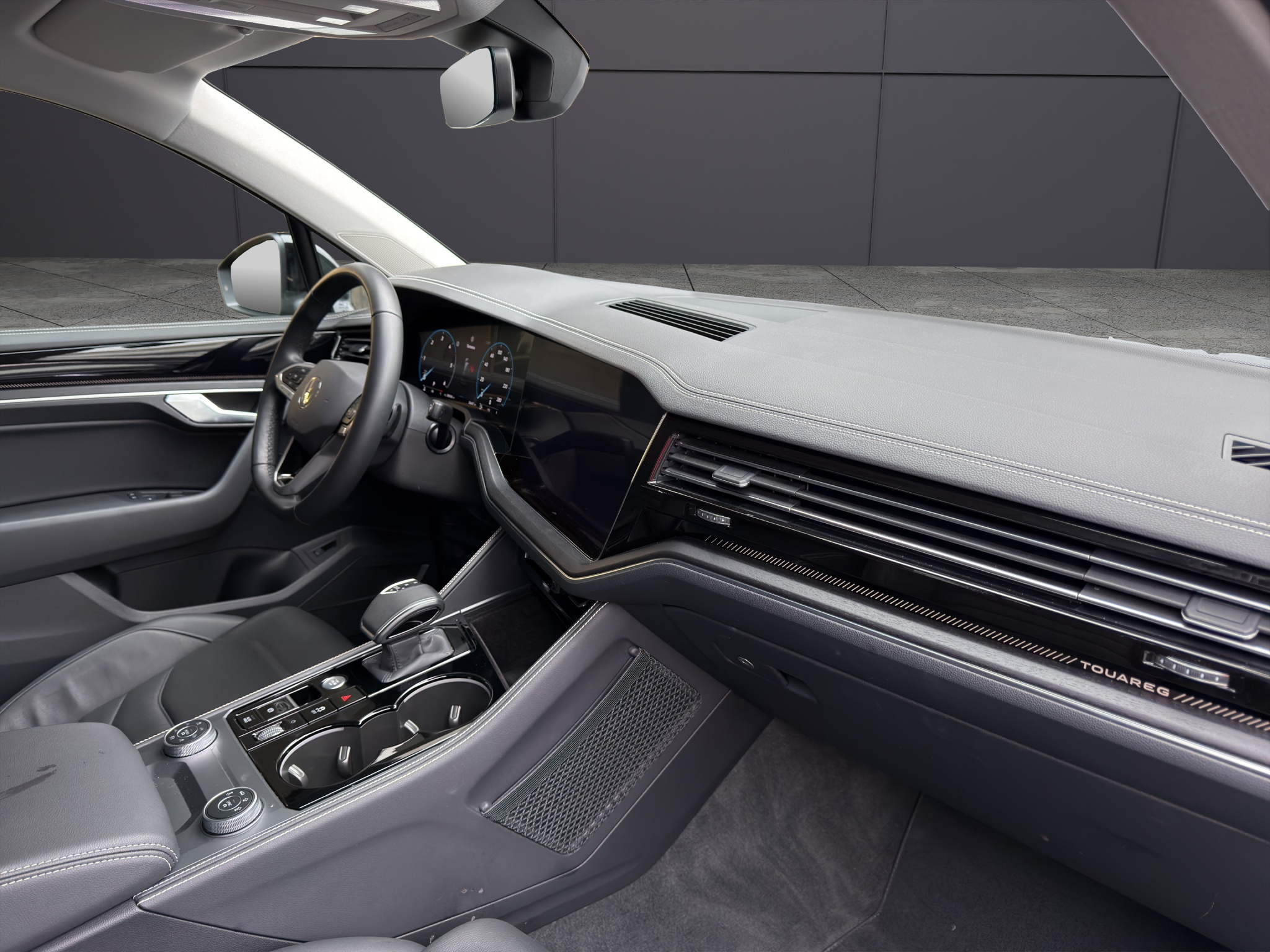 listing desktop thumbnail image 6