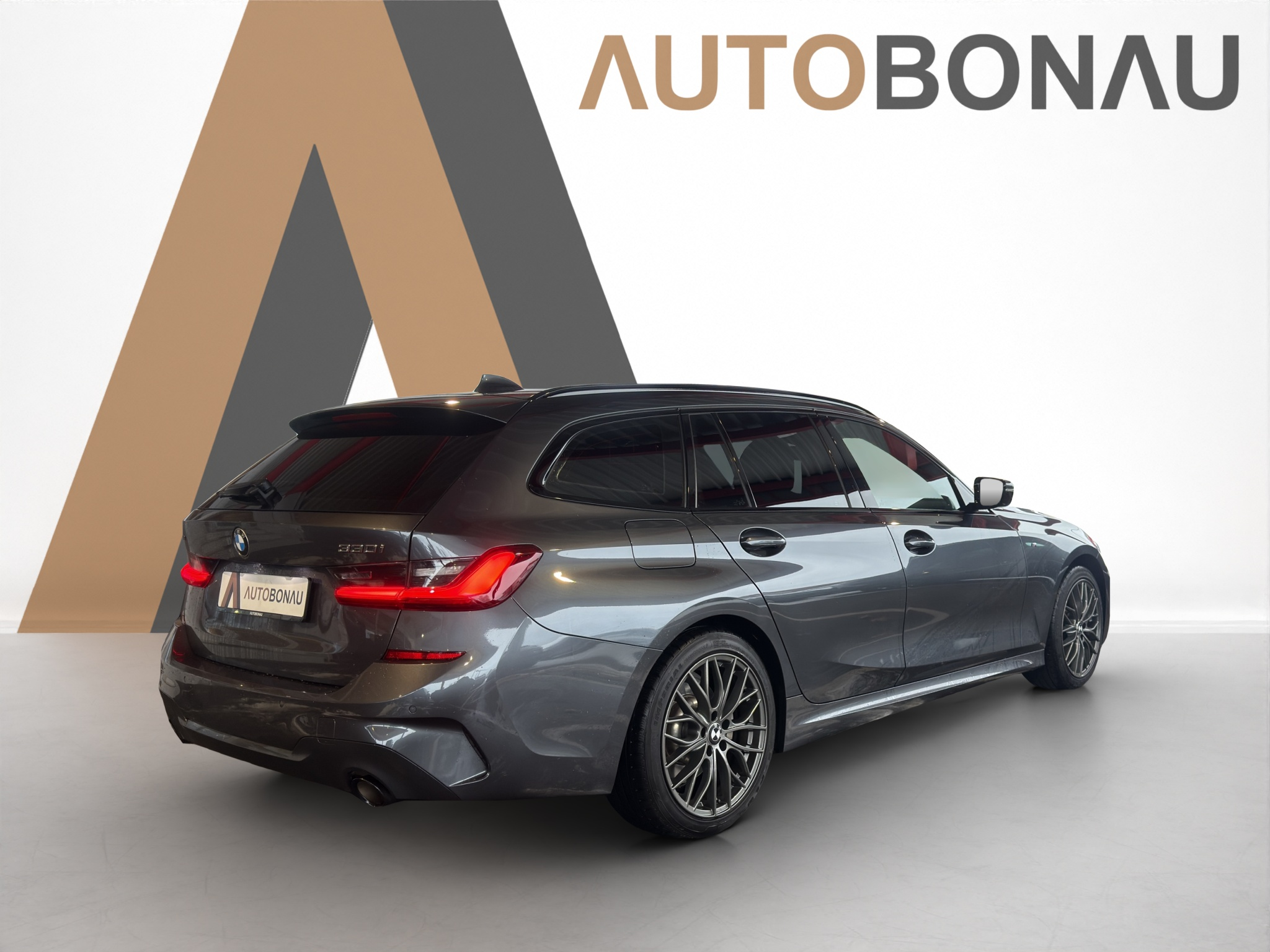 listing desktop thumbnail image 4