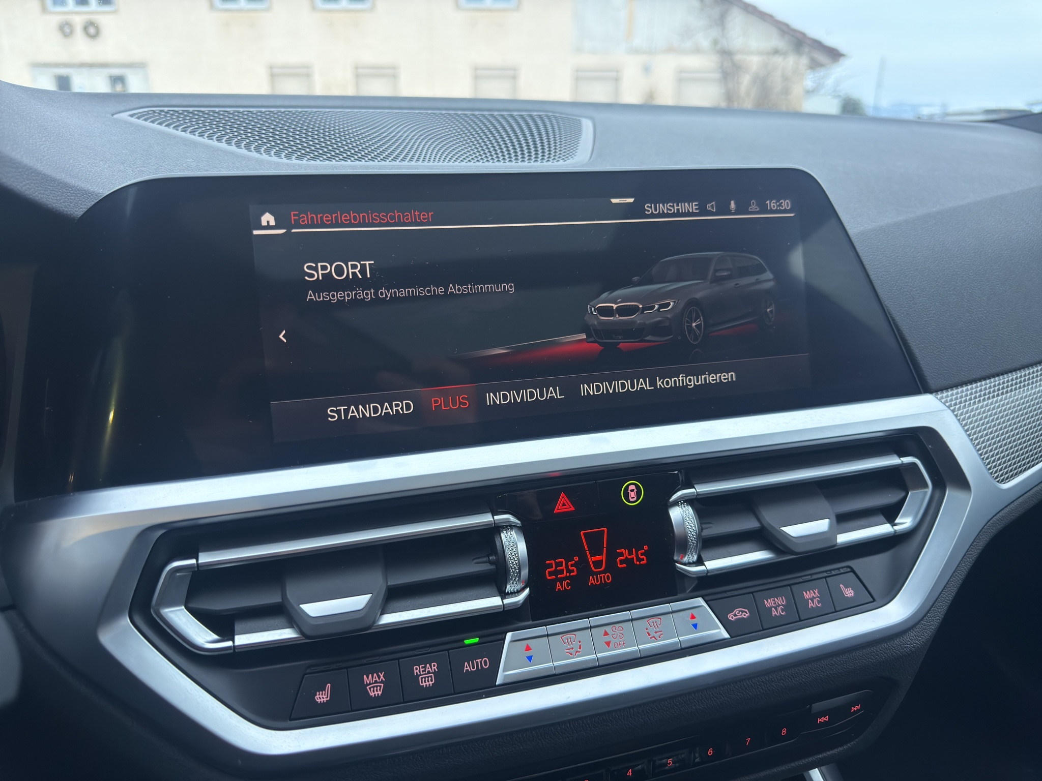 listing desktop thumbnail image 29