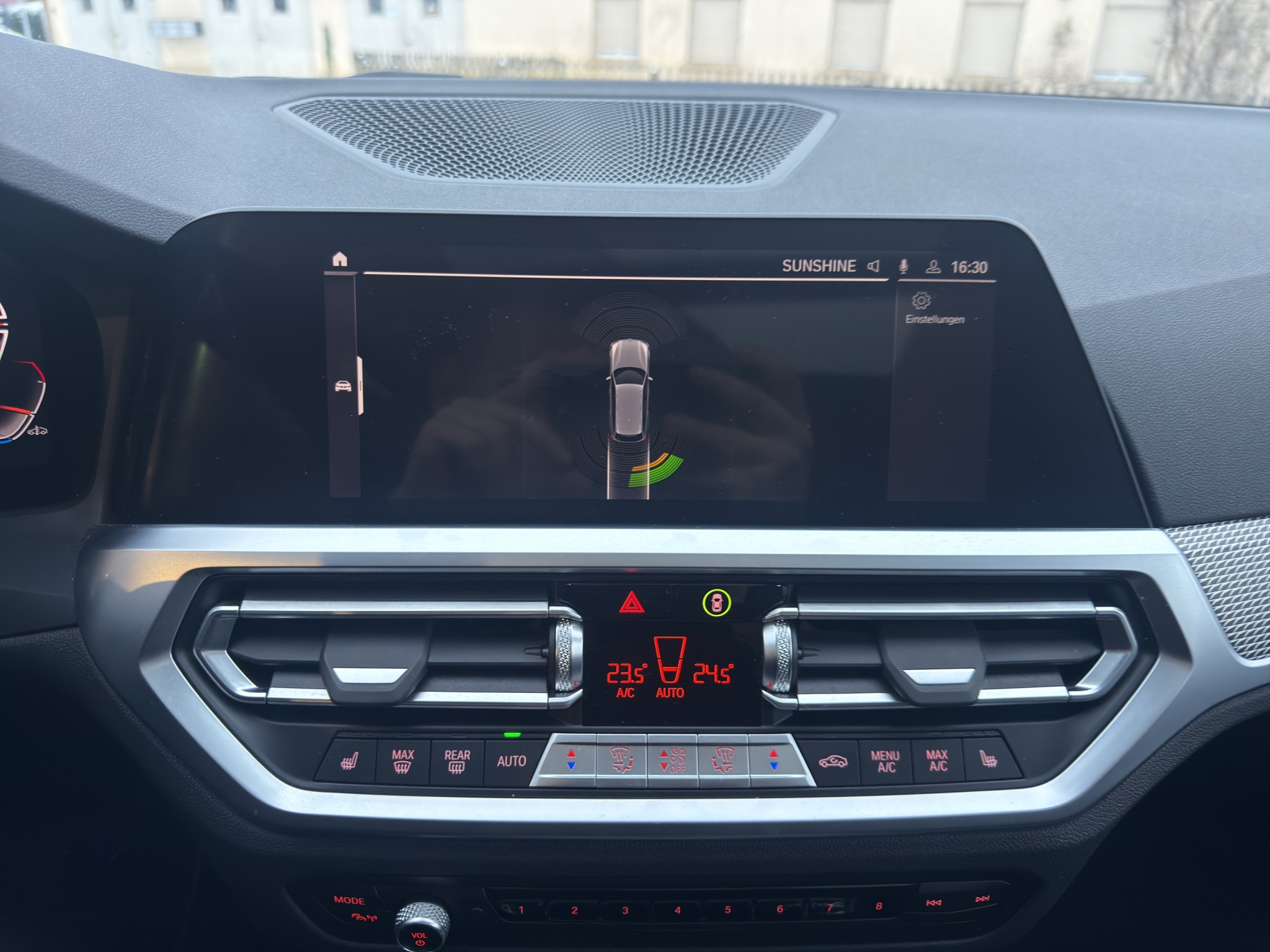 listing desktop thumbnail image 23